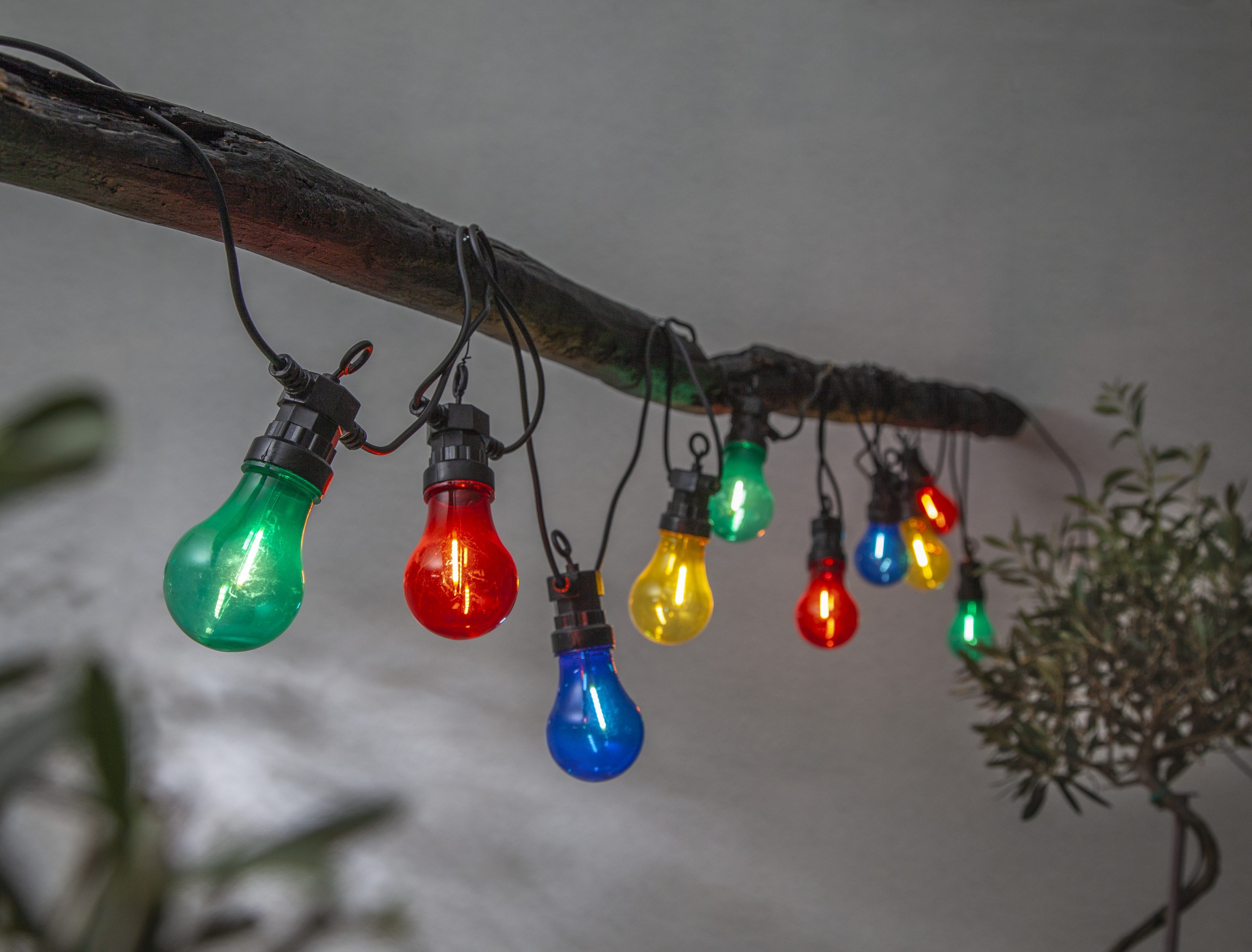STAR TRADING LED-Lichterkette Circus Filament, 10-flammig, ca. 15x6 cm, ca. 4,05 m Länge, mit Trafo, outdoor, Vierfarb-Karton