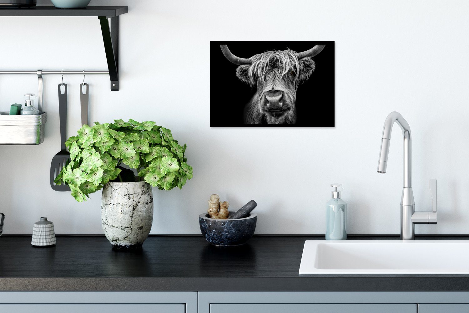 MuchoWow Poster Schottischer Highlander - Schwarz Bilder, - Gerahmtes - St), - Wild Kuh Tiere, Wanddeko, Schwarzem Weiß - Poster, Bilderrahmen Hörner Wandposter, (1 