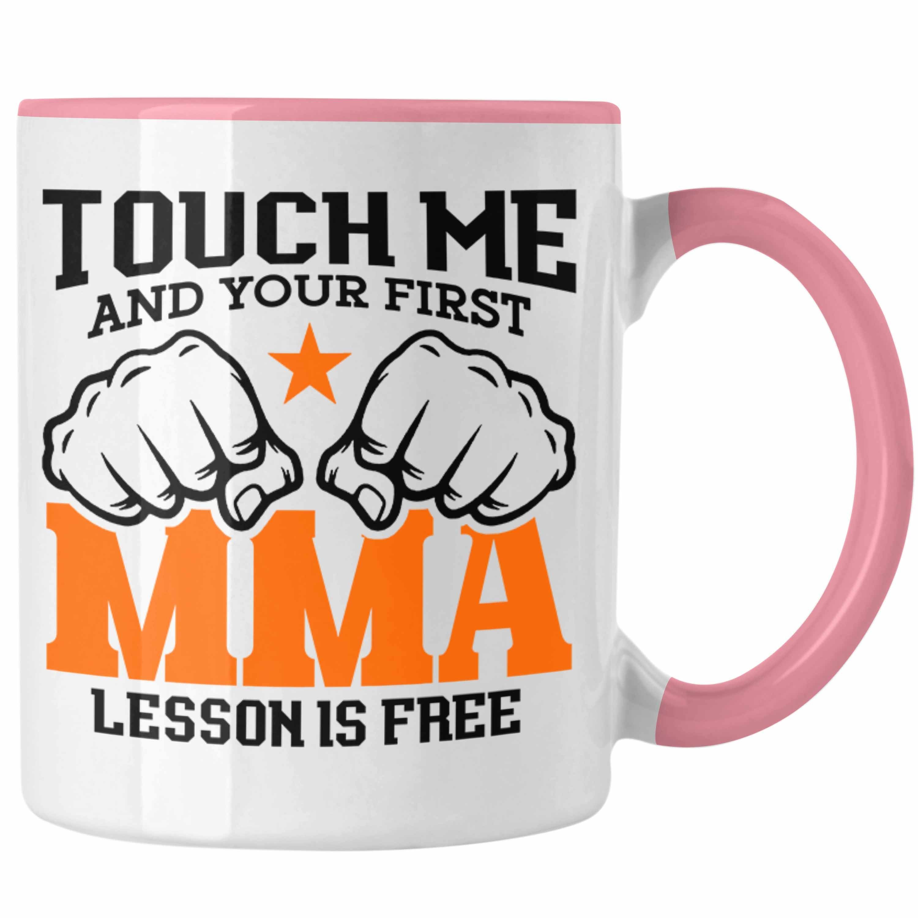 Trendation Tasse MMA-Tasse Geschenk für MMA-Kämpfer Geschenkidee First MMA Lesson Rosa