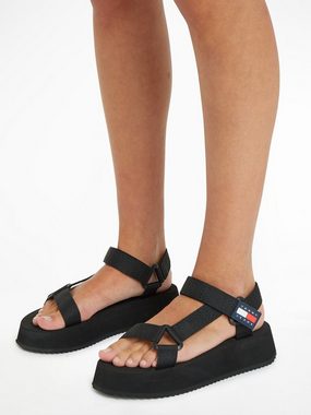 Tommy Jeans TJW EVA SANDAL Sandale, Sommerschuh, Sandalette, Plateauabsatz, im Trekking-Look