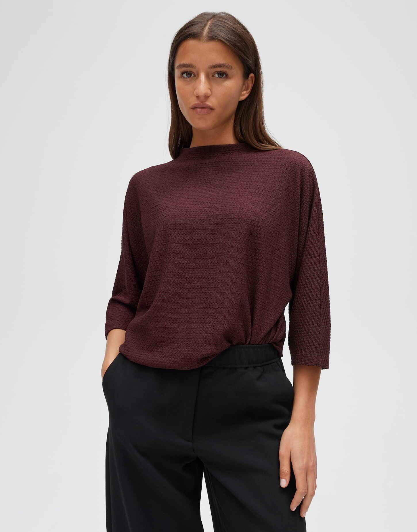 OPUS Kurzarmshirt Siconi aus pflegeleichtem Material Schmal zulaufende Form mit Stehkragen und Gummibund