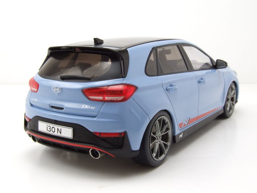 MCG Modellauto Hyundai i30 N 2021 hellblau rot, Maßstab 1:18