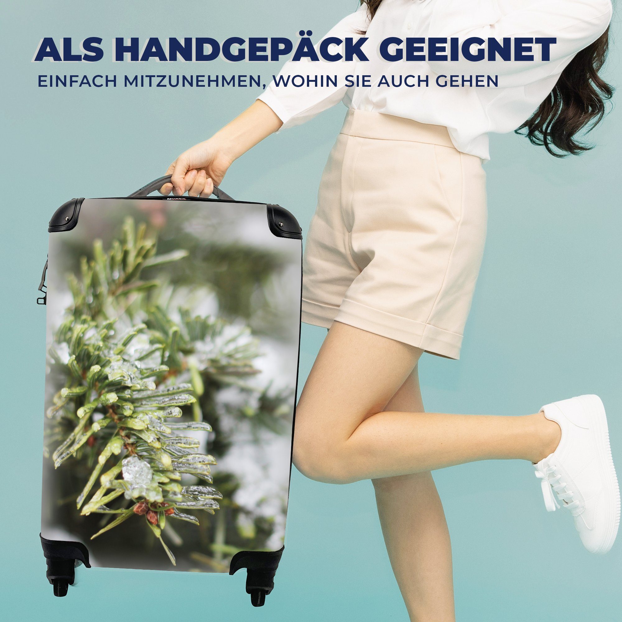 Handgepäckkoffer von Eine Handgepäck Trolley, für Reisetasche Nahaufnahme rollen, Reisekoffer MuchoWow 4 Ferien, verschneiten Tannenzweigen, mit Rollen,