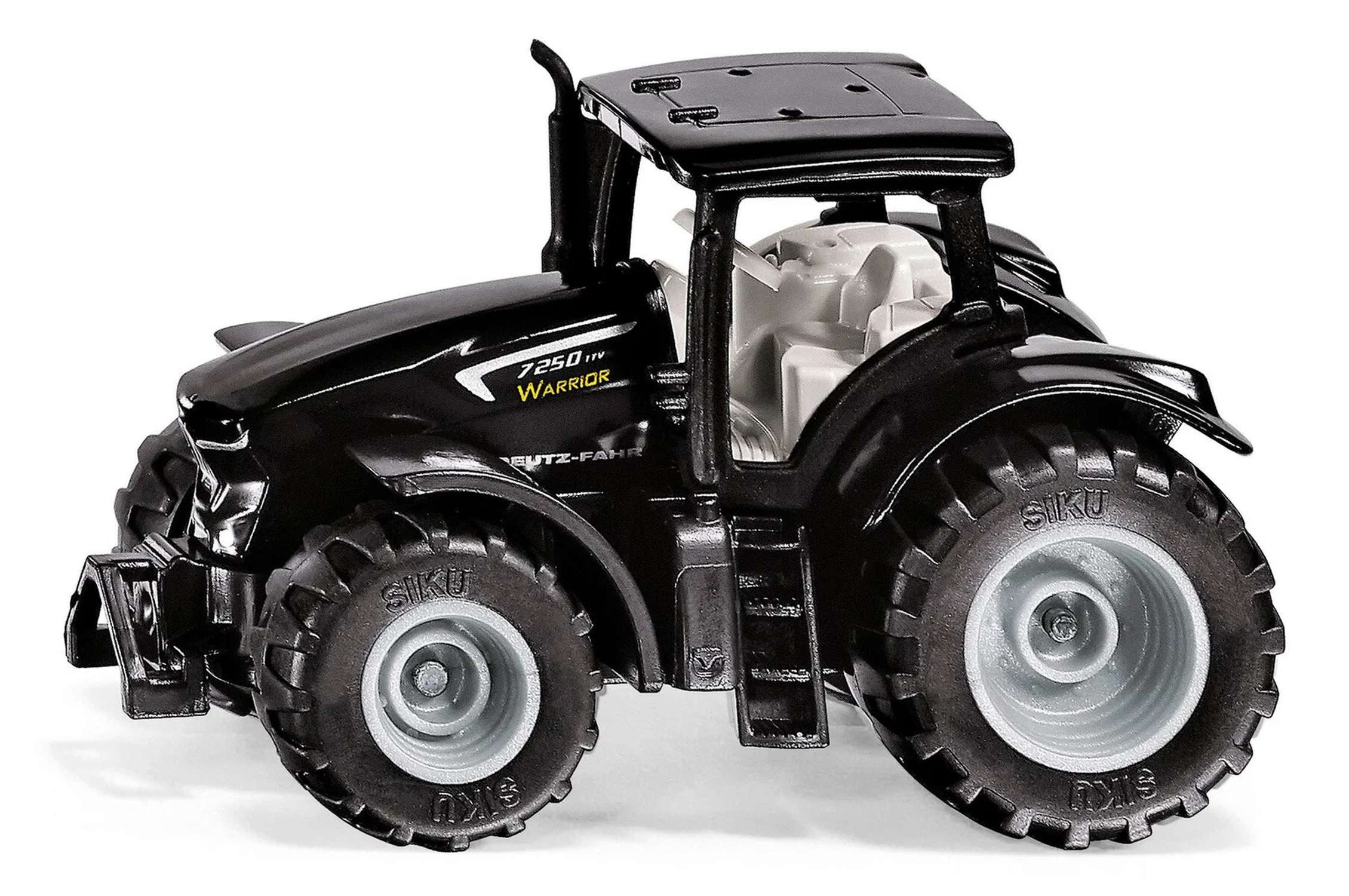 Spielzeug-Auto Traktor im Warrior Design mit Anhängerkupplung