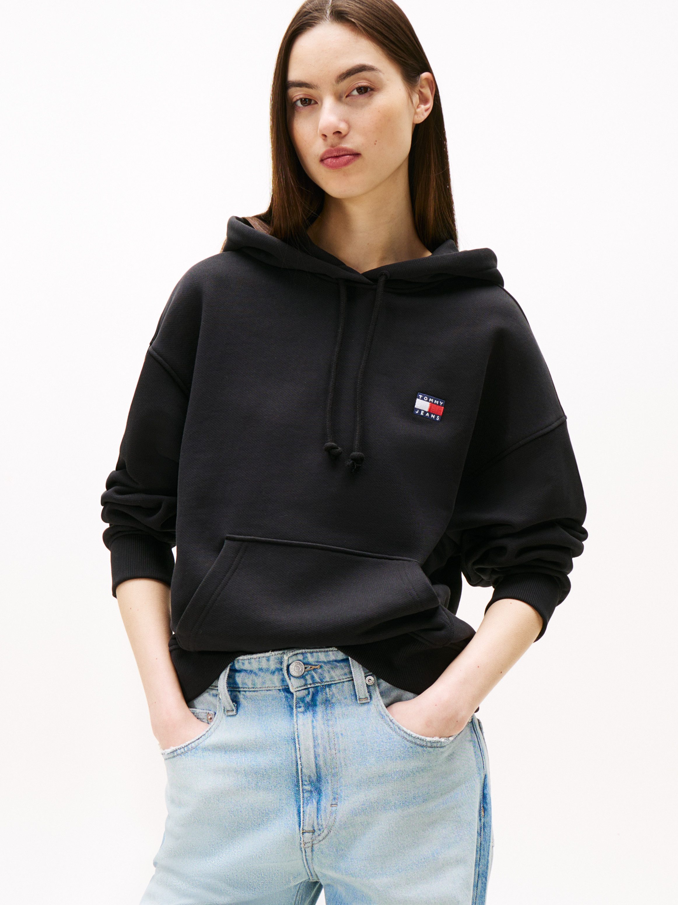 Tommy Jeans Hoodie TJW BXY BADGE HOODIE EXT mit Logo-Badge günstig online kaufen