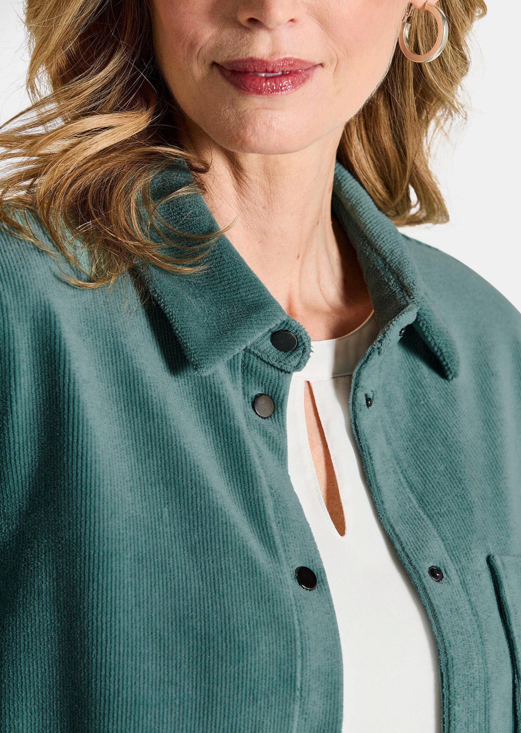 GOLDNER Outdoorjacke Kurzgröße: Weiche Hemdbluse mit Stretchkomfort Baumwollhemd mit Hemdkragen, Brusttasche, Knopfleiste, lange Ärmel