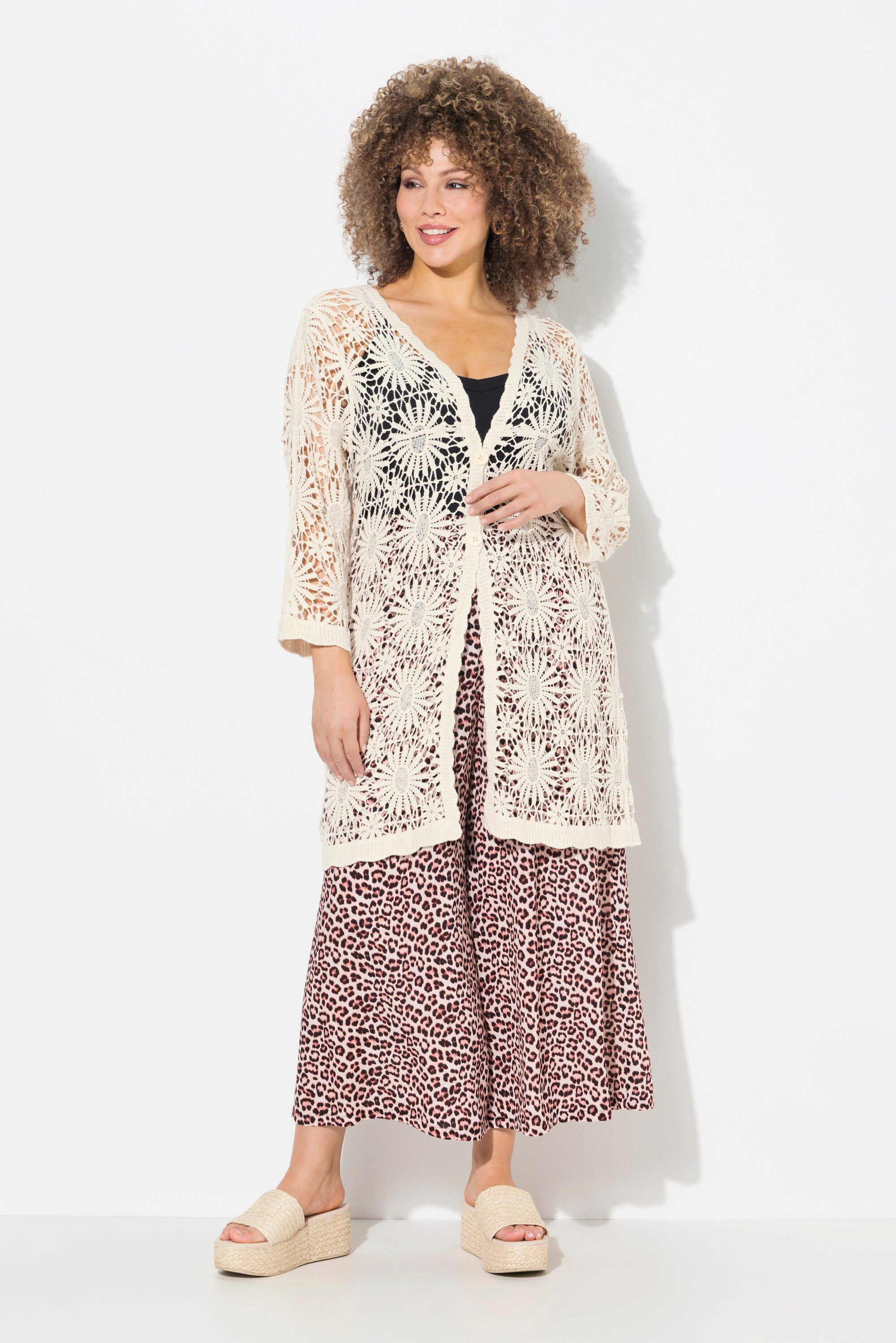 Ulla Popken Strickjacke Strickjacke Blüten Wellenkanten V-Ausschnitt