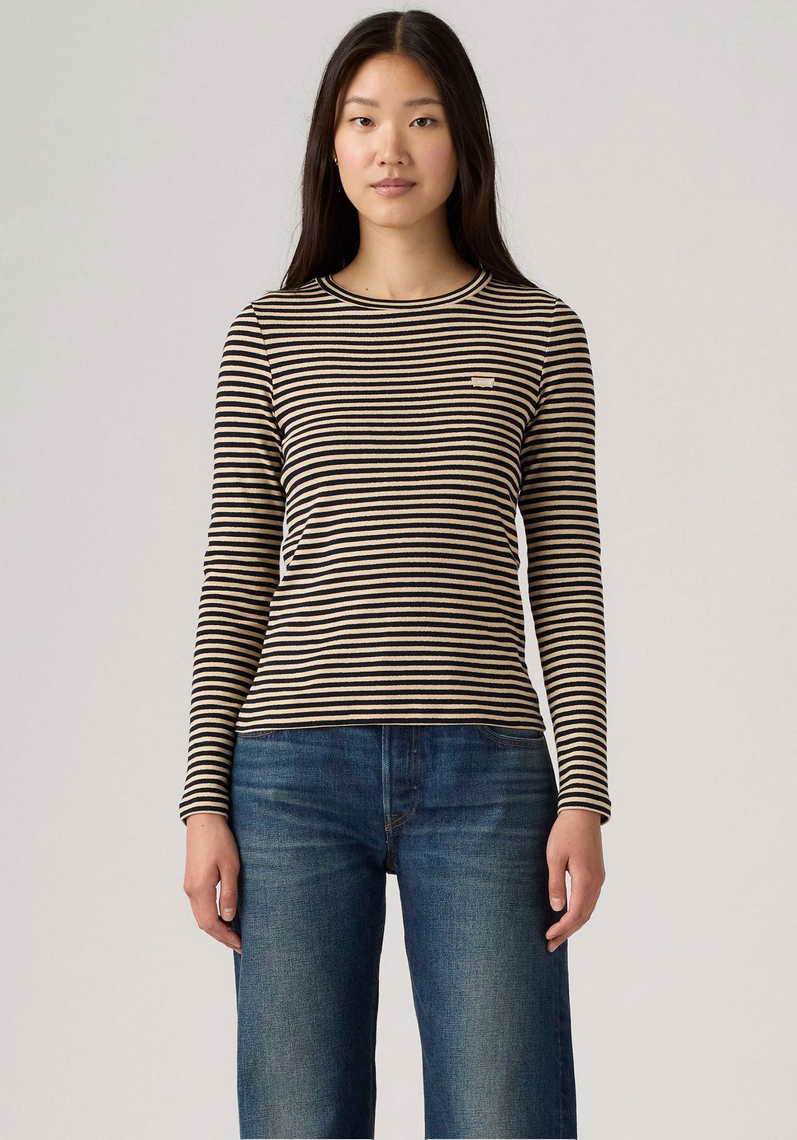 Levi's® Langarmshirt ESSENTIAL HM LS TEE mit Logo Stickerei günstig online kaufen