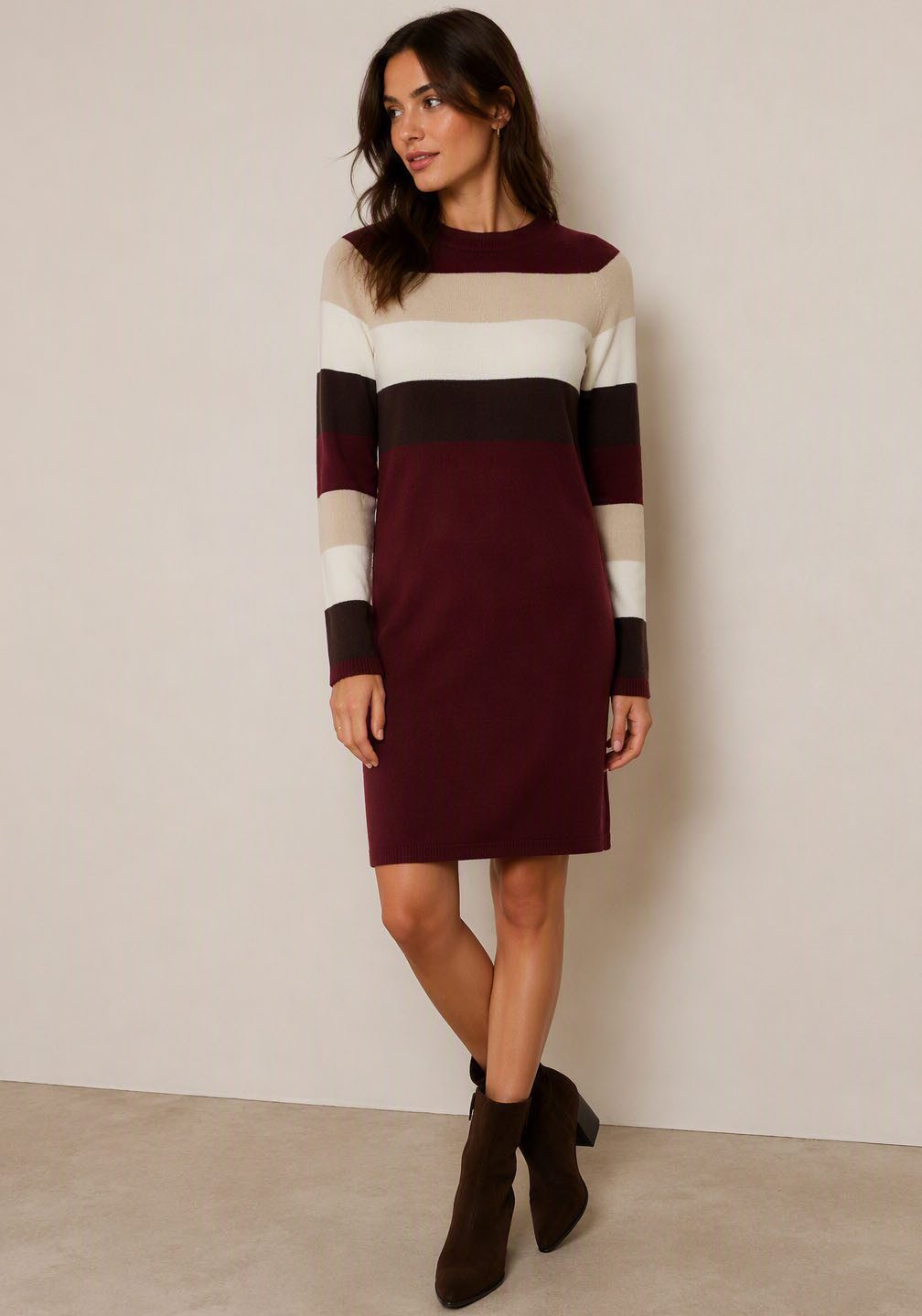 Tamaris Strickkleid aus angenehmer Viskosemischung mit modernen Streifen, ideal für die Übergangszeit – Bild 2 von 5