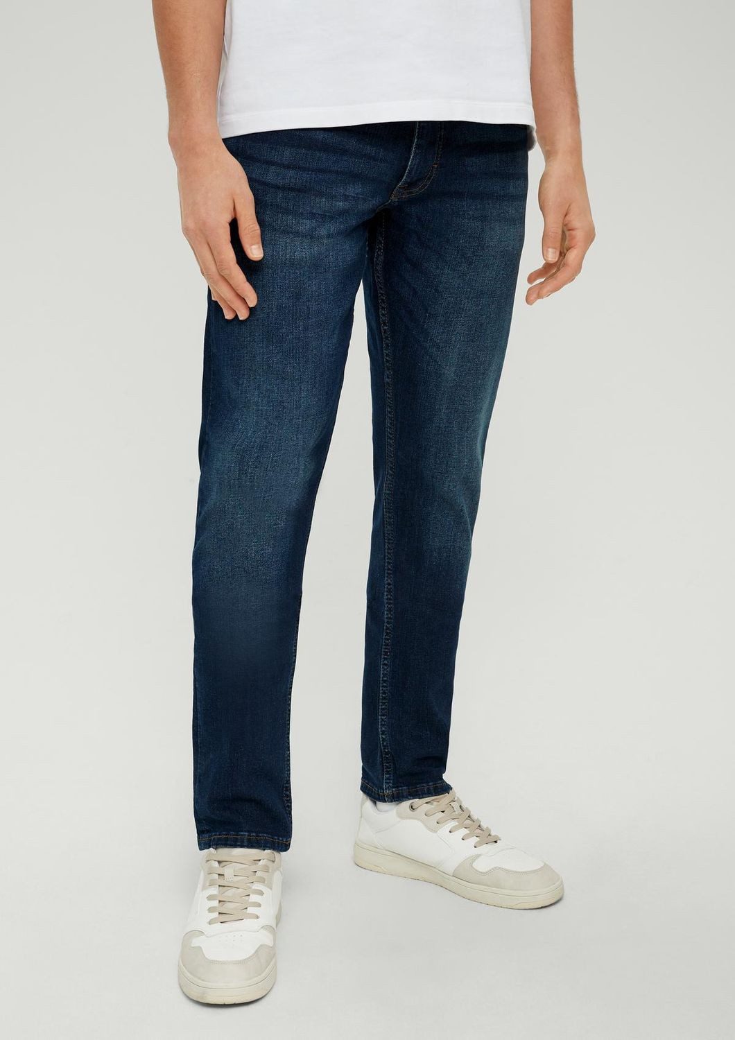 QS Slim-fit-Jeans RICK (1-tlg) Jeans Rick / Slim Fit / Mid Rise / Slim Leg