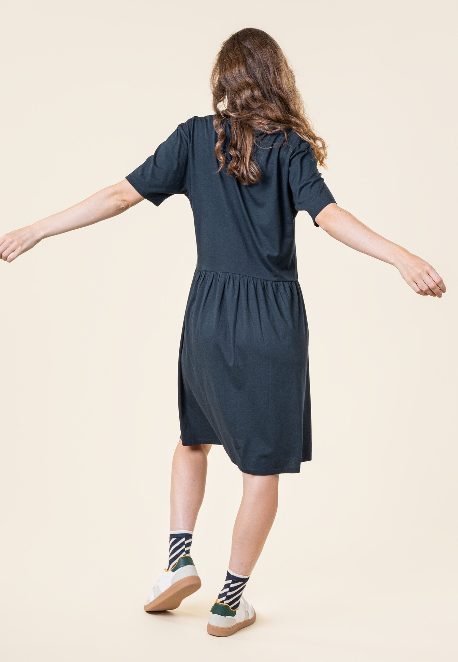 LIVING CRAFTS Midikleid ONIKA GOTS zertifiziert