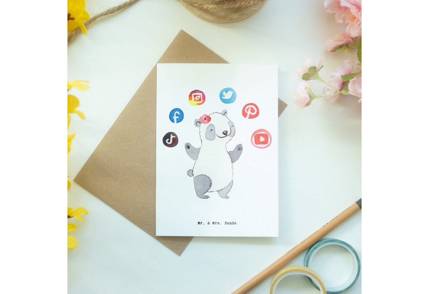 Thumbnail - Mr. & Mrs. Panda Grußkarte Social Media Managerin Herz - Weiß - Geschenk, Mitarbeiter, Einladung, Edler Umschlag