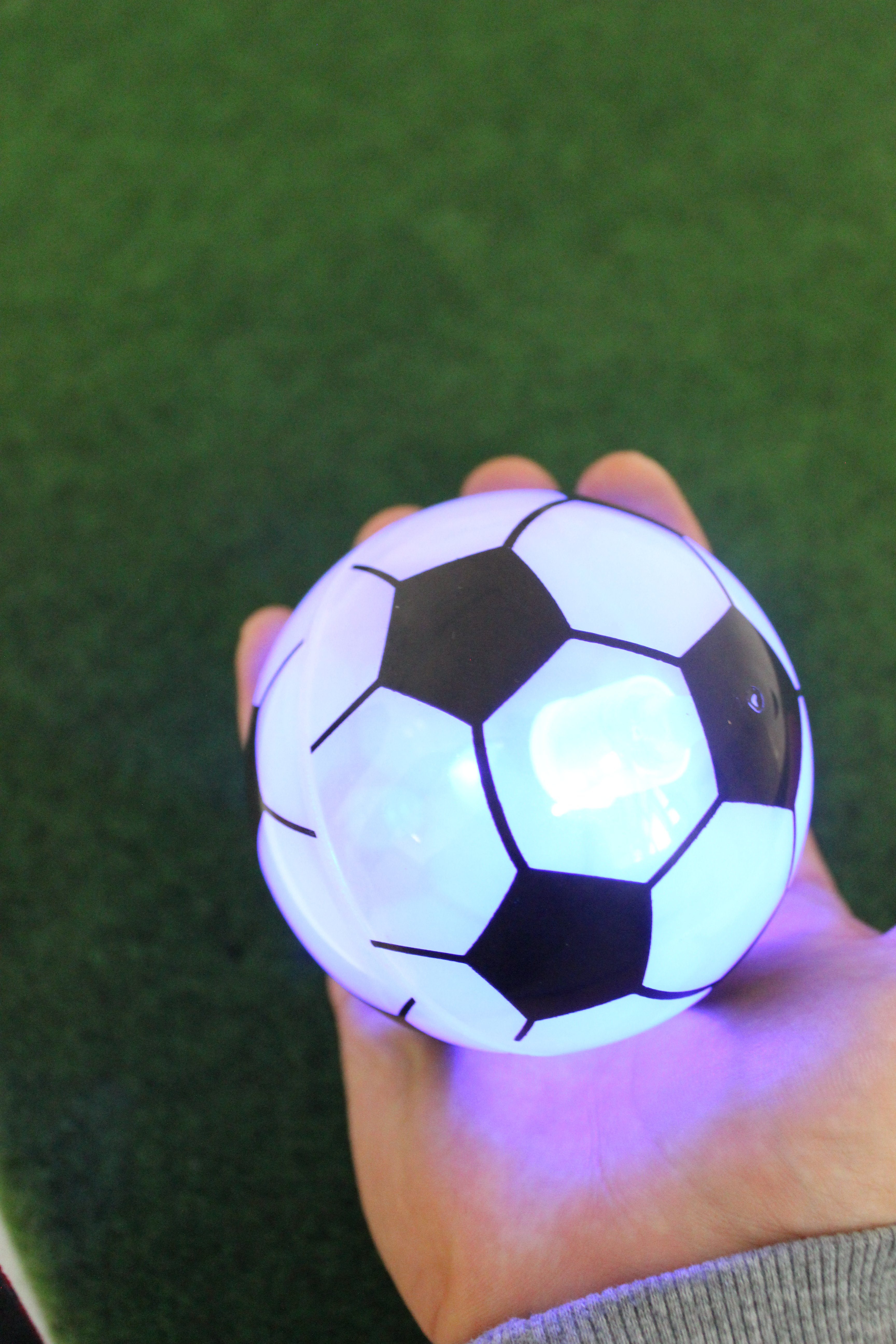 Luna24 simply great ideas... Spielball LED Airball, 6er Set XXL (6-St)