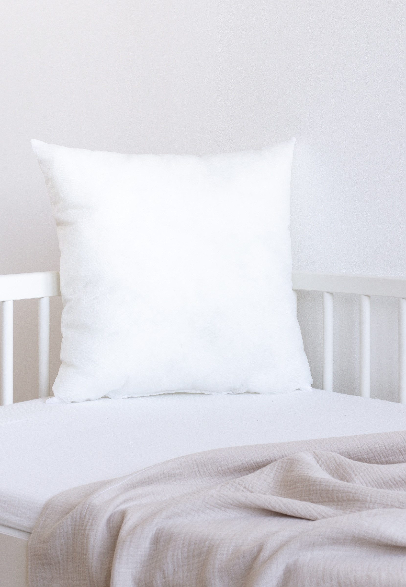COTTONFAST Kissenfüllung 50x50 cm Innenkissen für Sofa- & Dekokissen formstabil & langlebig, COTTONFAST Europäische Herstellung • Voluminös & hygienisch!