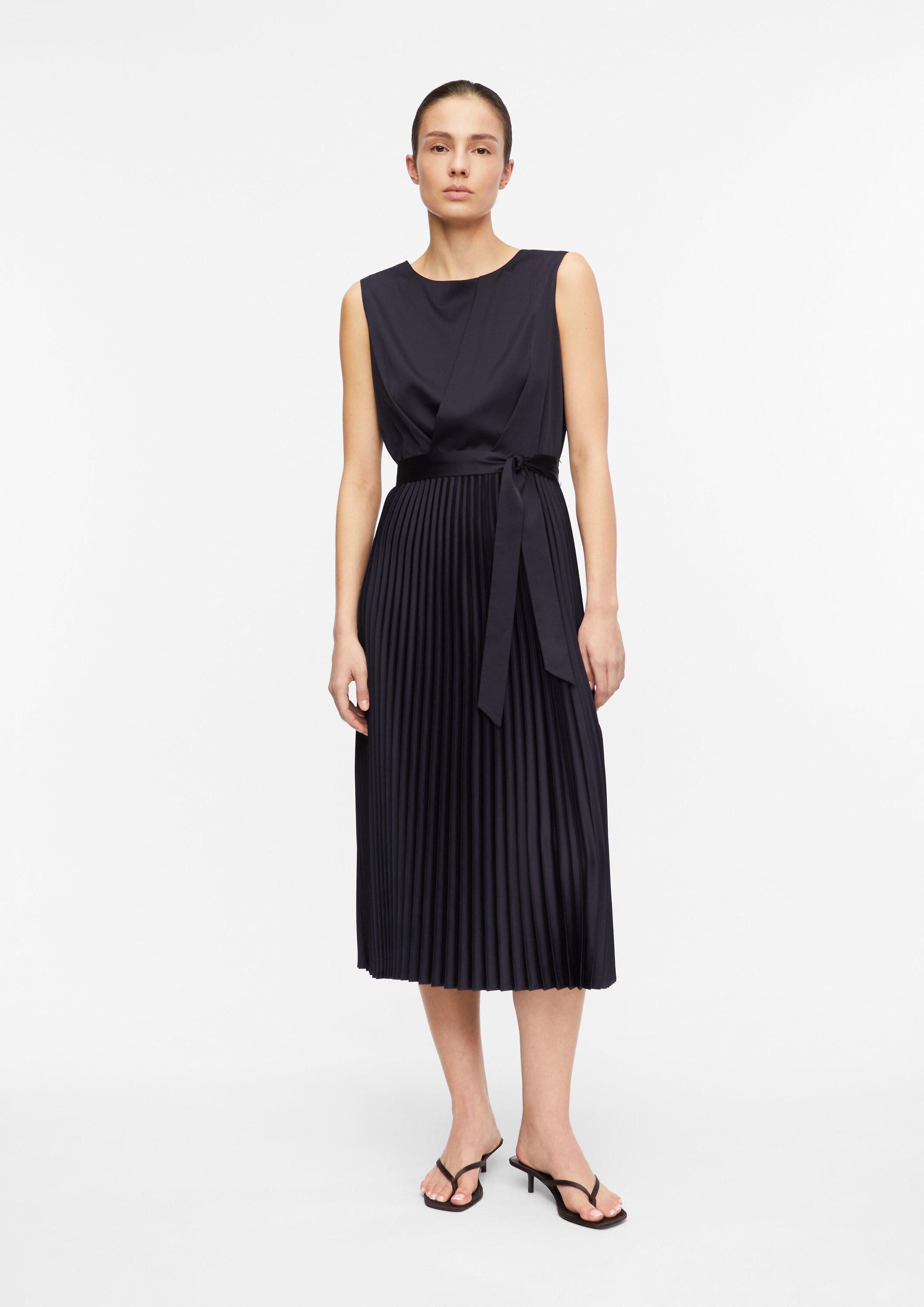 comma Midikleid Kleid Satinkleid mit Plissée-Rock