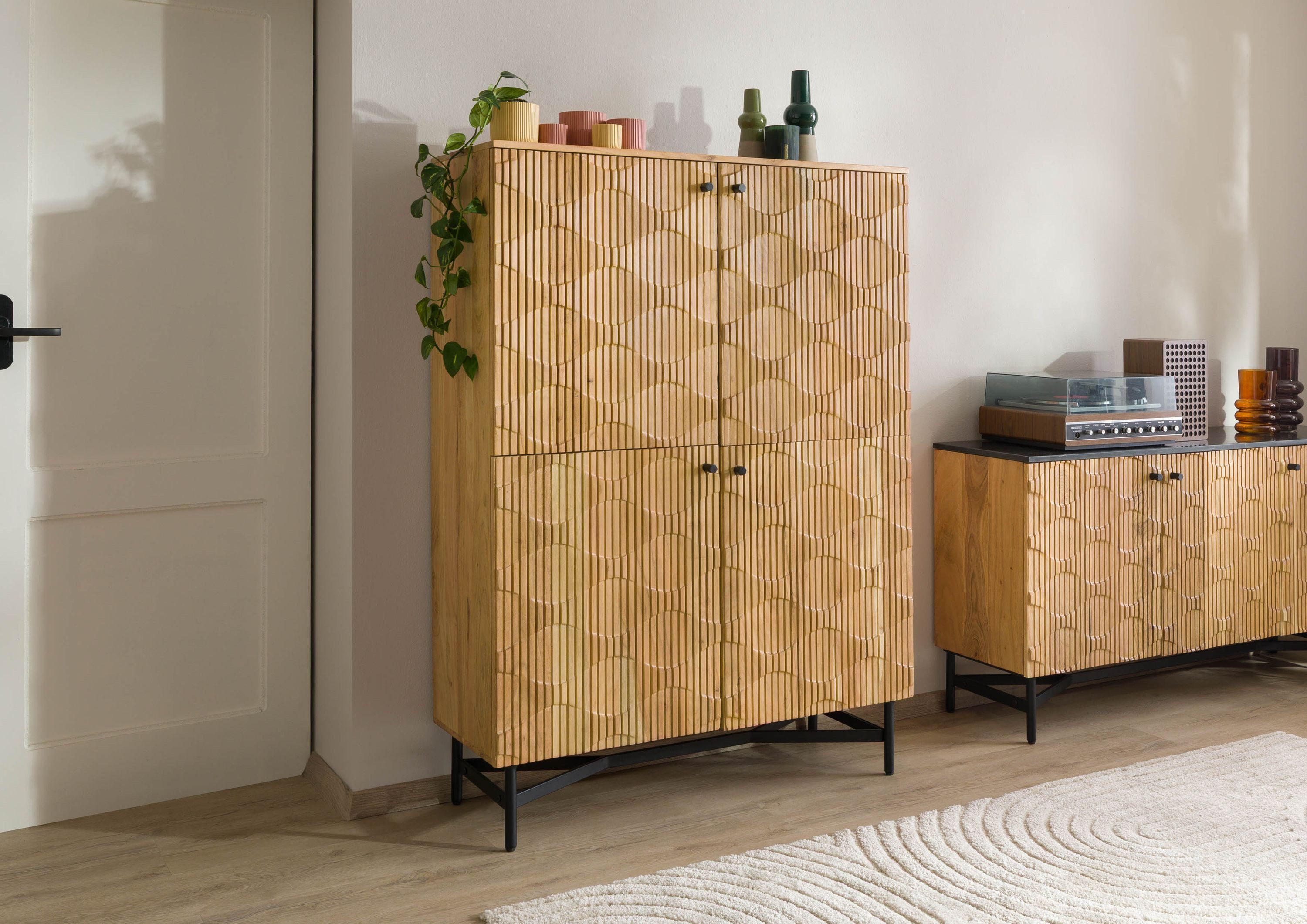 Massivmoebel24 Highboard LONDON (Massivholz), Akazie 110x40x150 natur lackiertLONDON #110