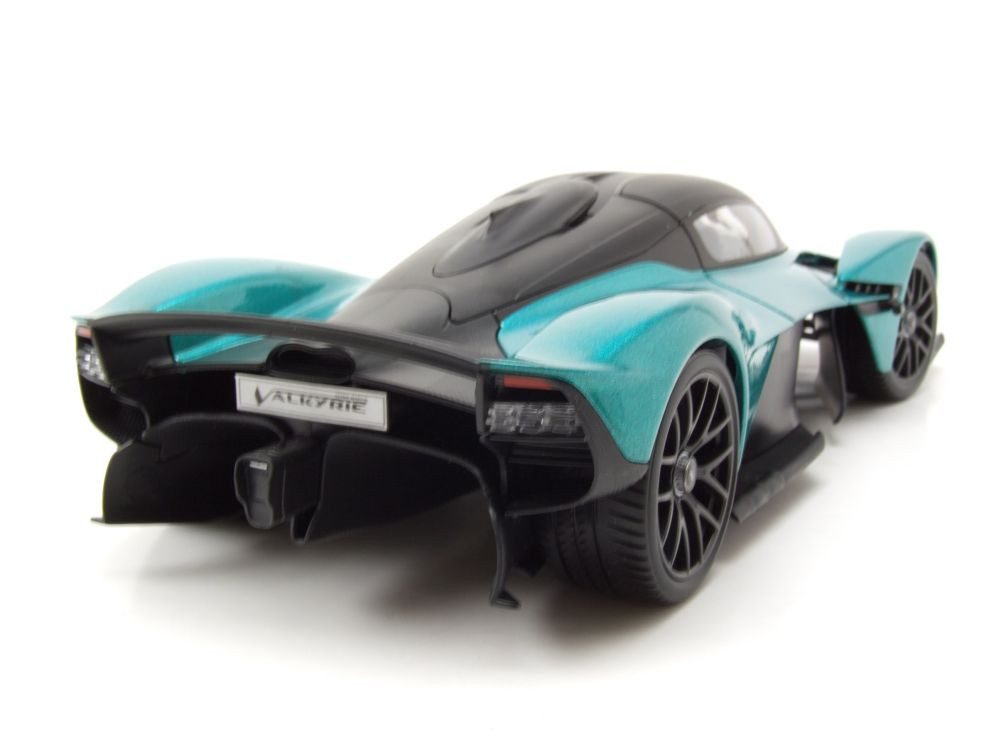 Maisto® Modellauto Aston Martin Valkyrie 2022 grün, Maßstab 1:18