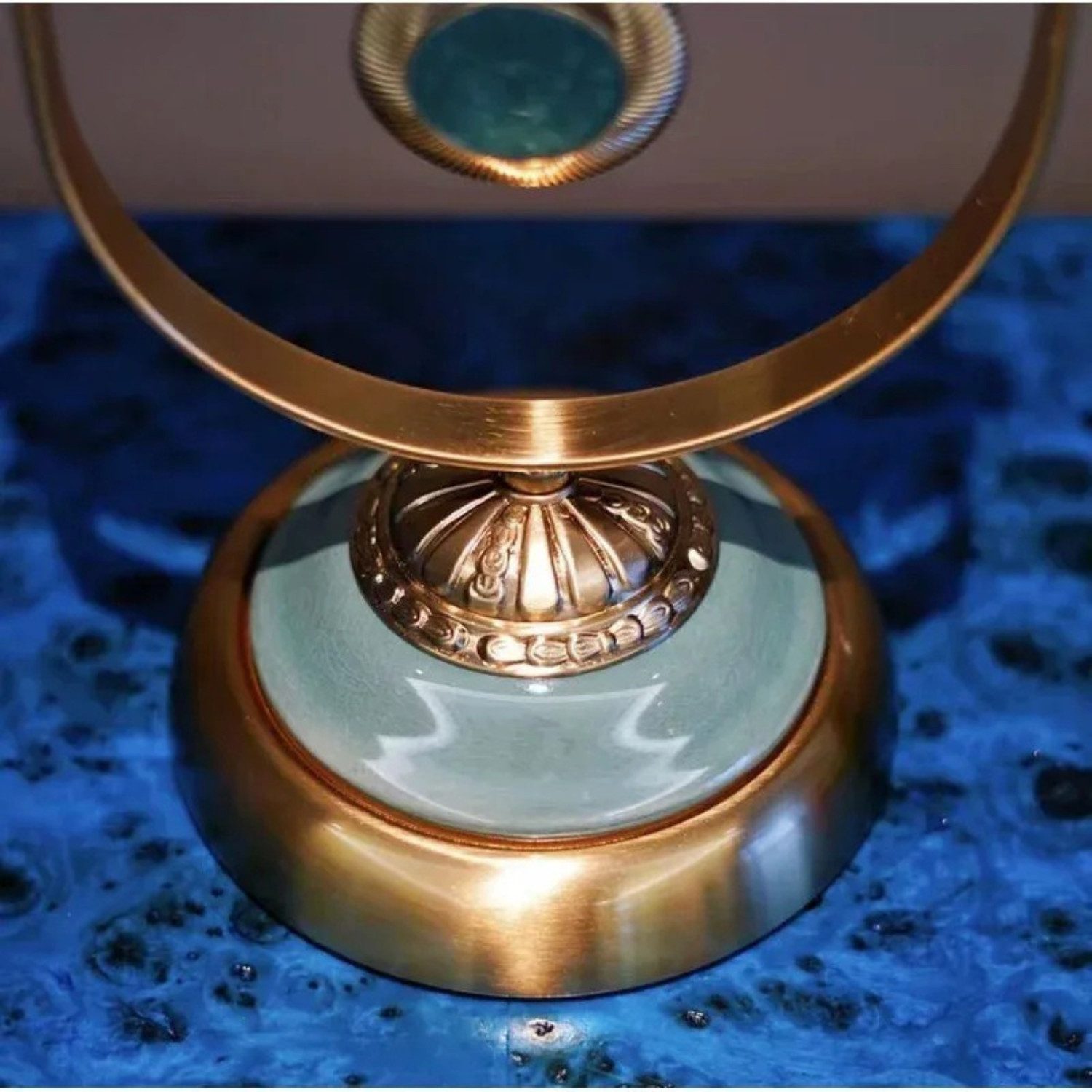 Quality Elegance Dekoobjekt Elegante Europäische Keramik Tischuhr in Gold