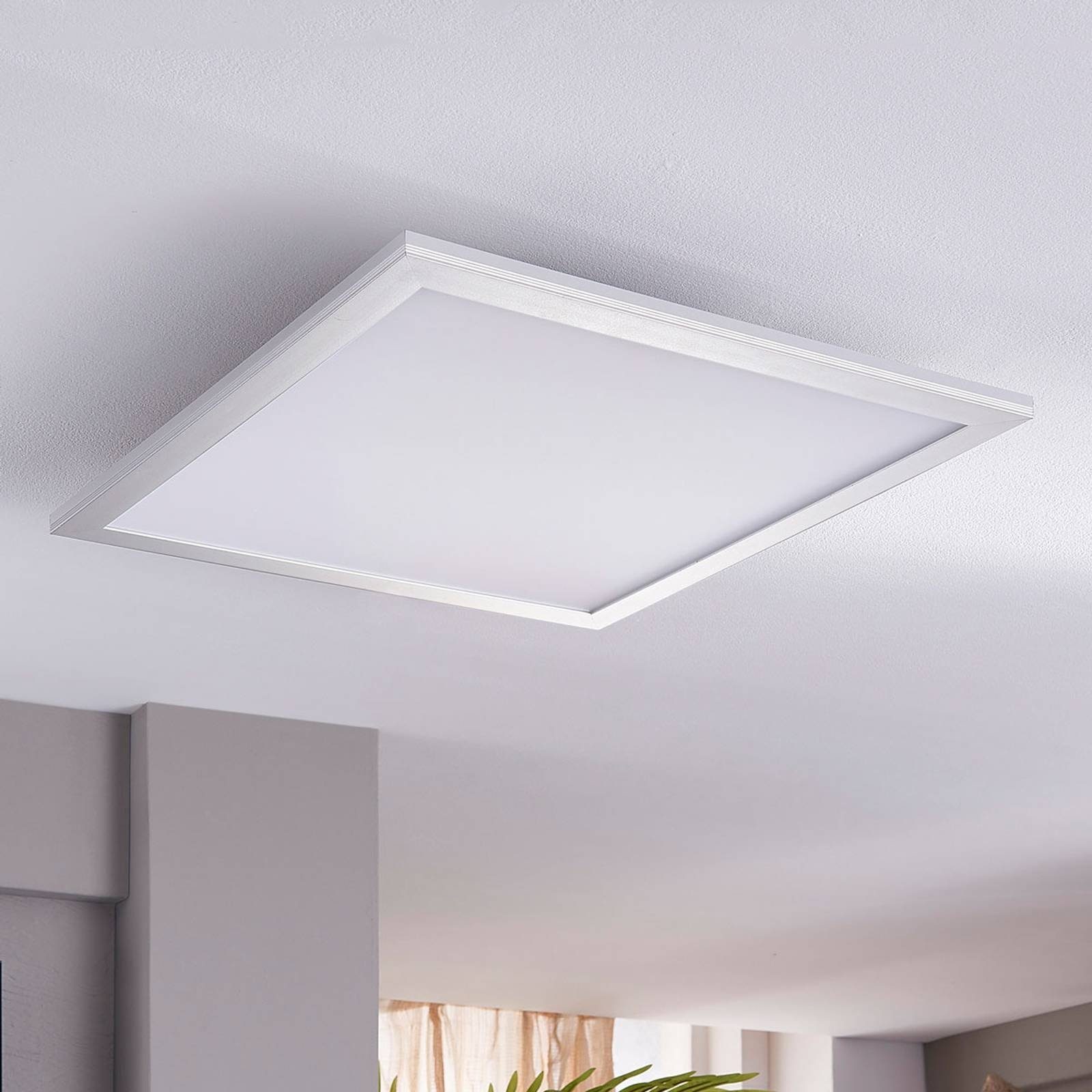 Lindby LED Deckenleuchte Livel, LED-Lampen, universalweiß, Modern, PMMA, Aluminium, weiß, silber, 1 flammig, inkl. Leuchtmittel