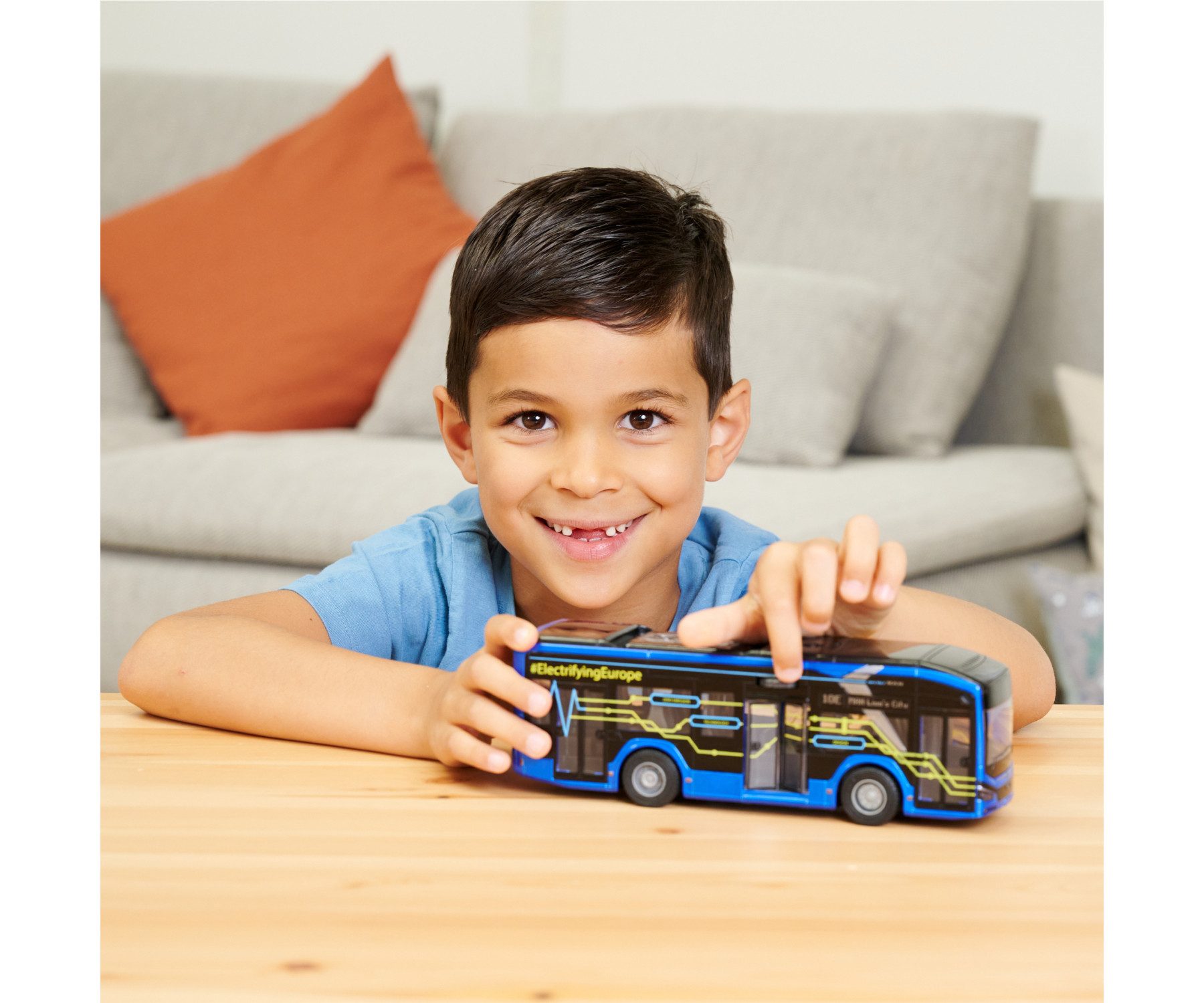 majORETTE Spielzeug-Bus MAN Lion's City 10 E