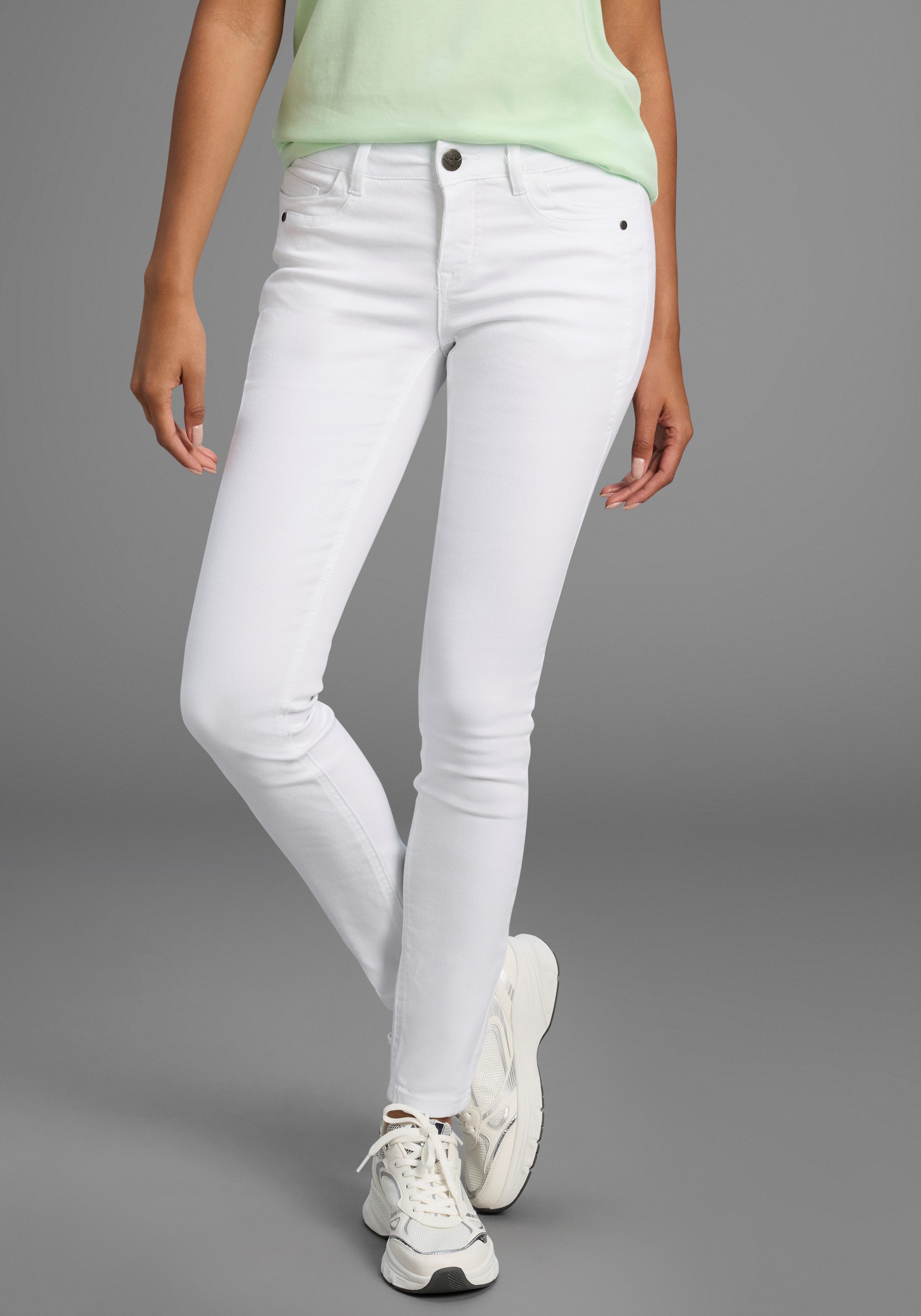 Skinny-fit-Jeans mit Keileinsätzen