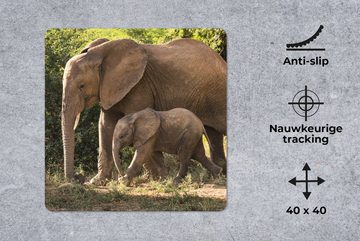MuchoWow Gaming Mauspad Wanderndes Elefantenbaby mit seiner Mutter (1-St), Mousepad mit Rutschfester Unterseite, Gaming, 40x40 cm, XXL, Großes