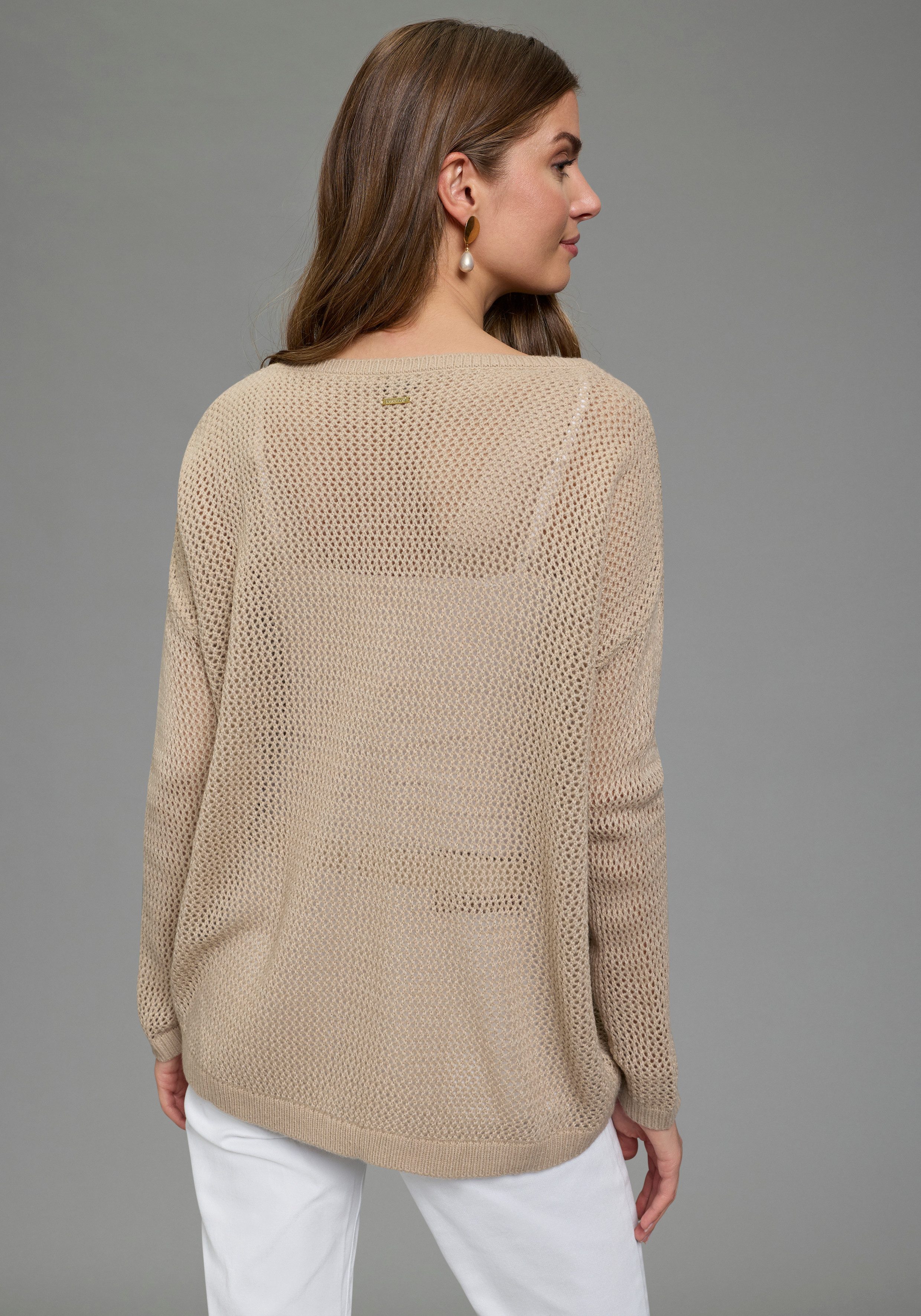 Laura Scott Strickpullover aus sommerlich leichtem Material aus modernem Lochstrick mit Sternmuster