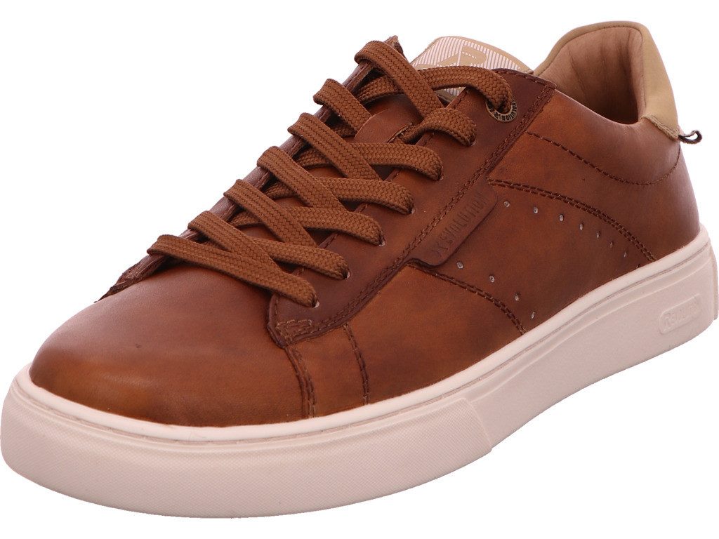 Revolution Sneaker
