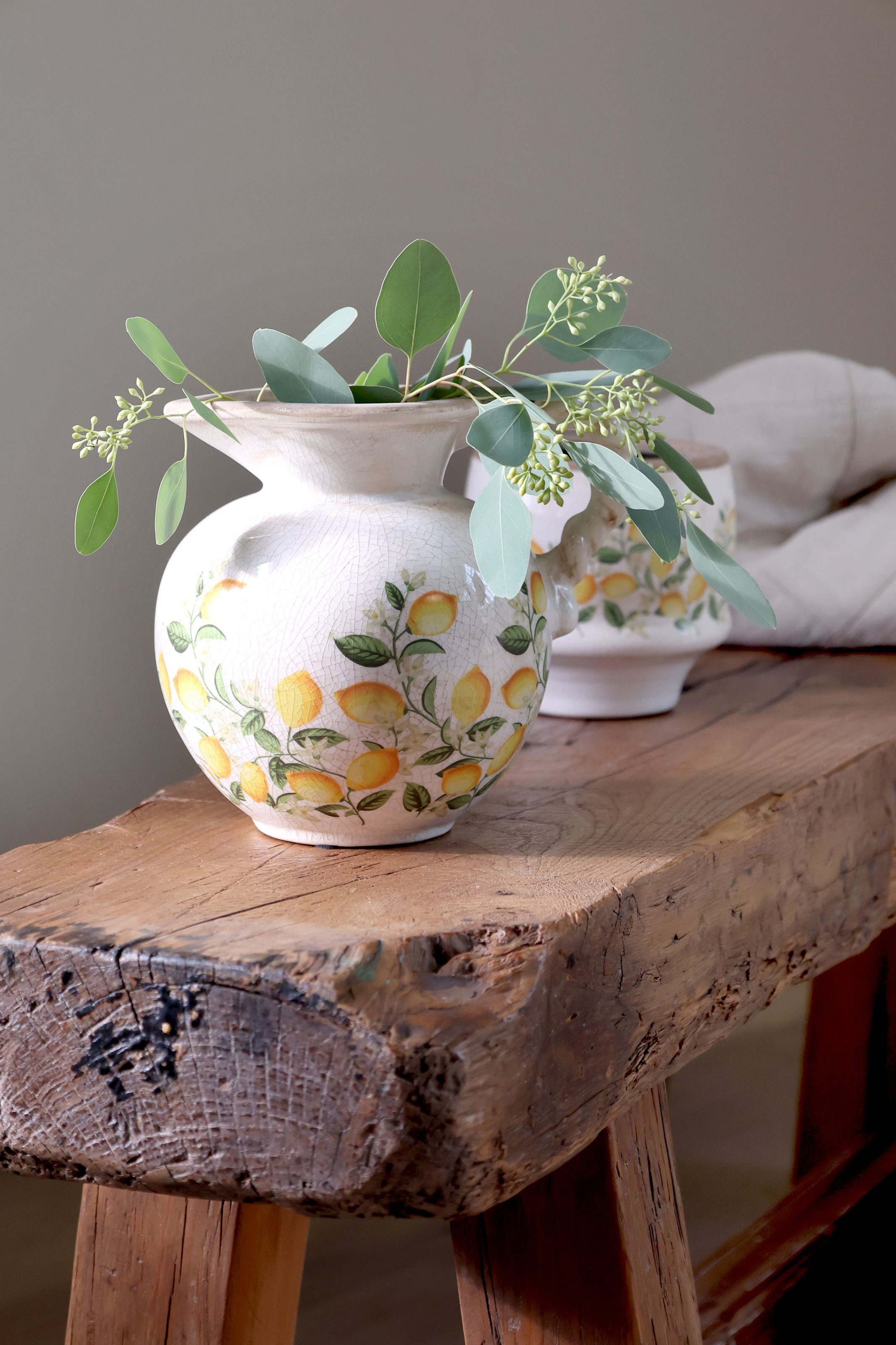 Chic Antique Blumentopf Chic Antique - Kanne Krug für Blumen Vase Blumenvase Zitronenmotiv