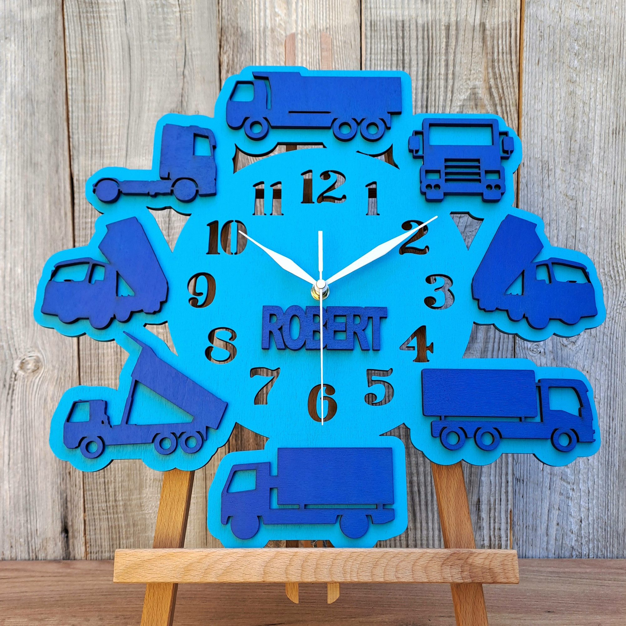 ORNAMENTI Wanduhr Kinder Wanduhr, für einen Jungen, Autos, personalisiert, Geschenk (jeder Jungenname, ohne Ticken, 2 Größen 40, 50)