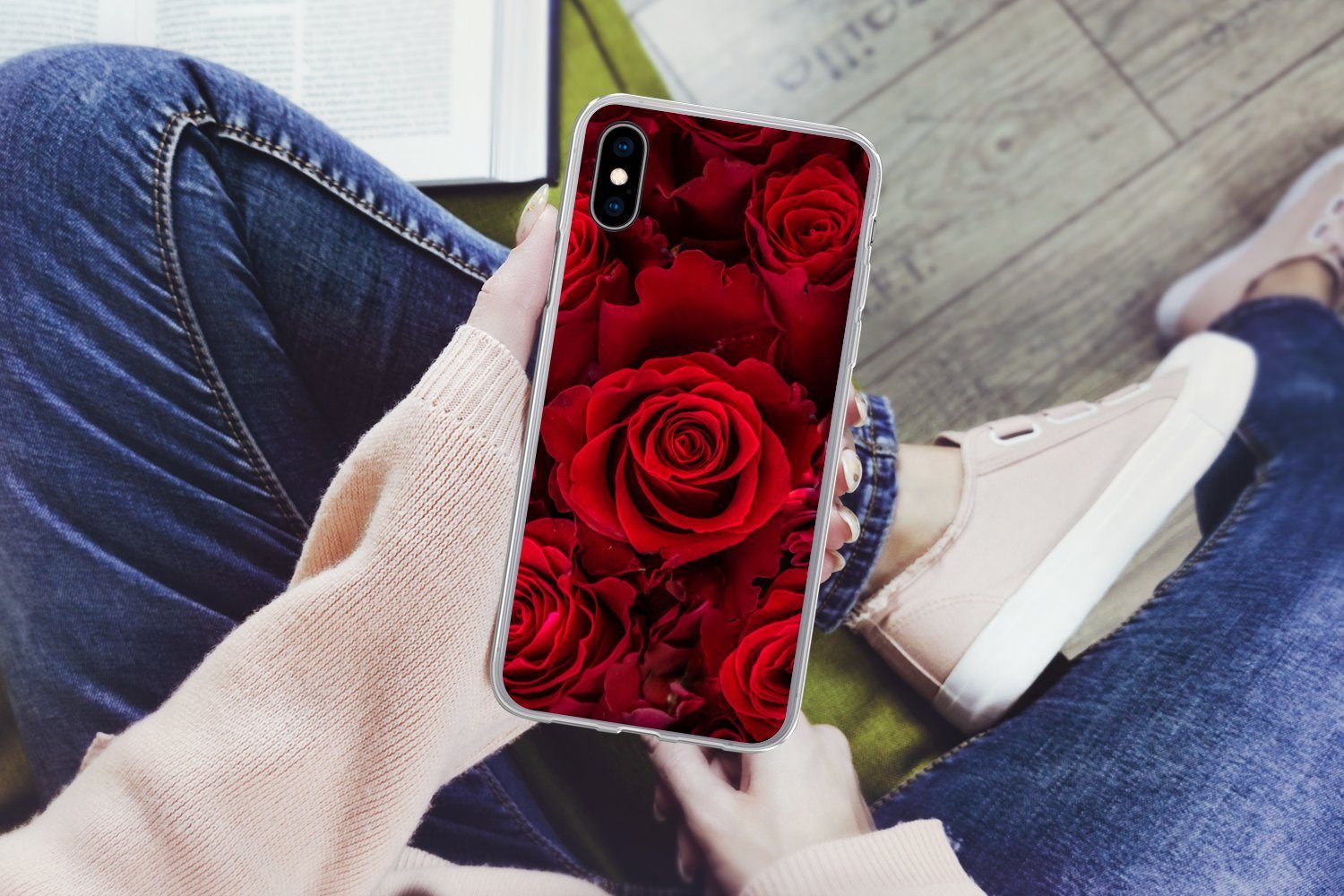 MuchoWow Handyhülle für Apple iPhone XS Blumen - Rosen - Rot, Smartphone-Bumper, Print, Handy Schutzhülle Dünn