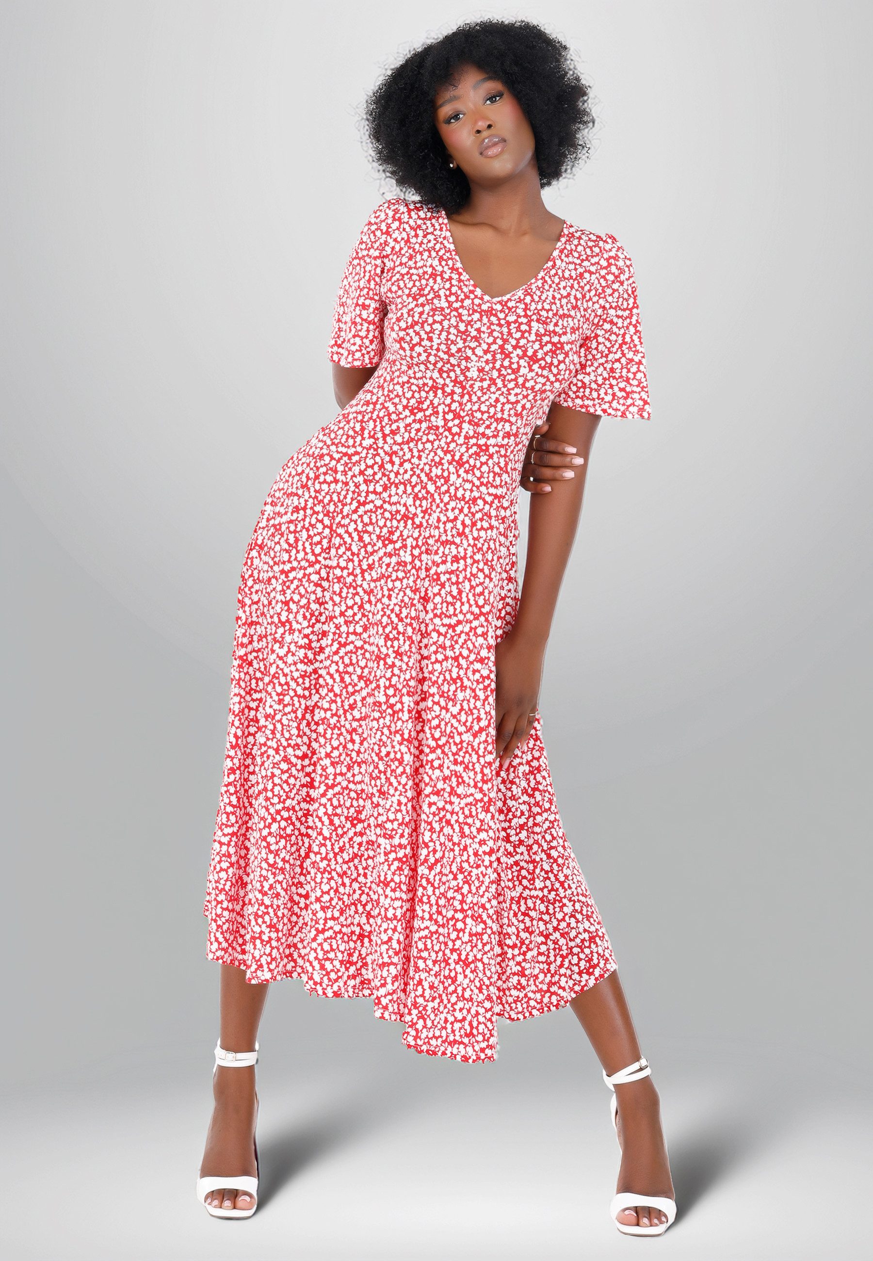 Sommerkleid mit floralem Print – feminin, fließend & super bequem