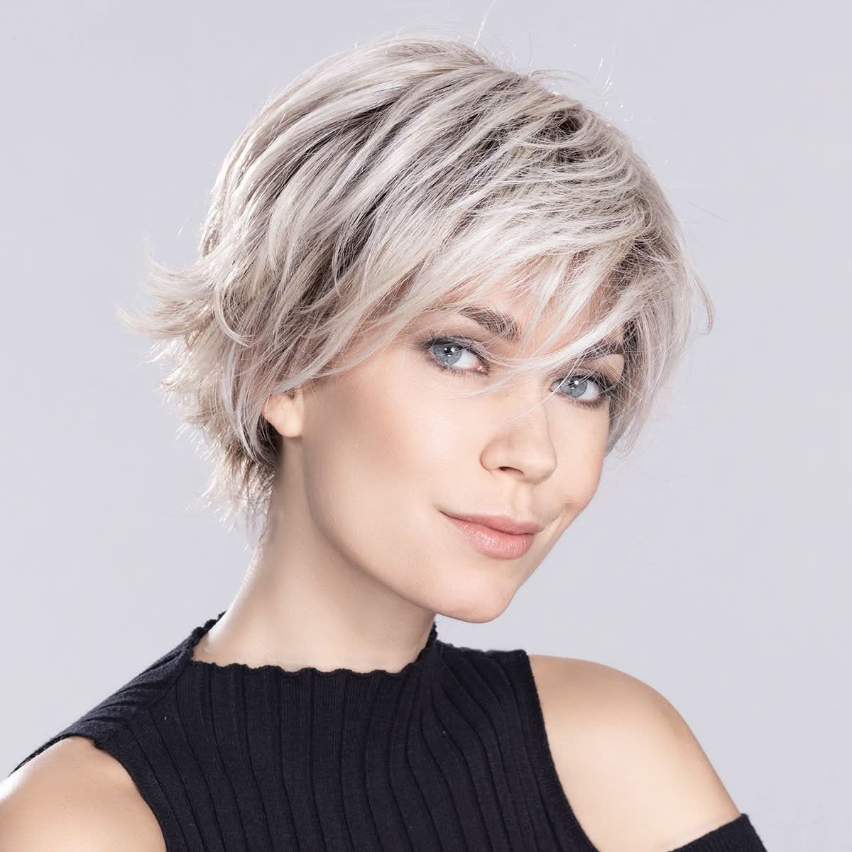 Ellen Wille Kunsthaarperücke Ellen Wille Relax, Kurz-Shag, Lace-Front, Mono-Krone, Heat-Friendly, 65g, 54-56cm