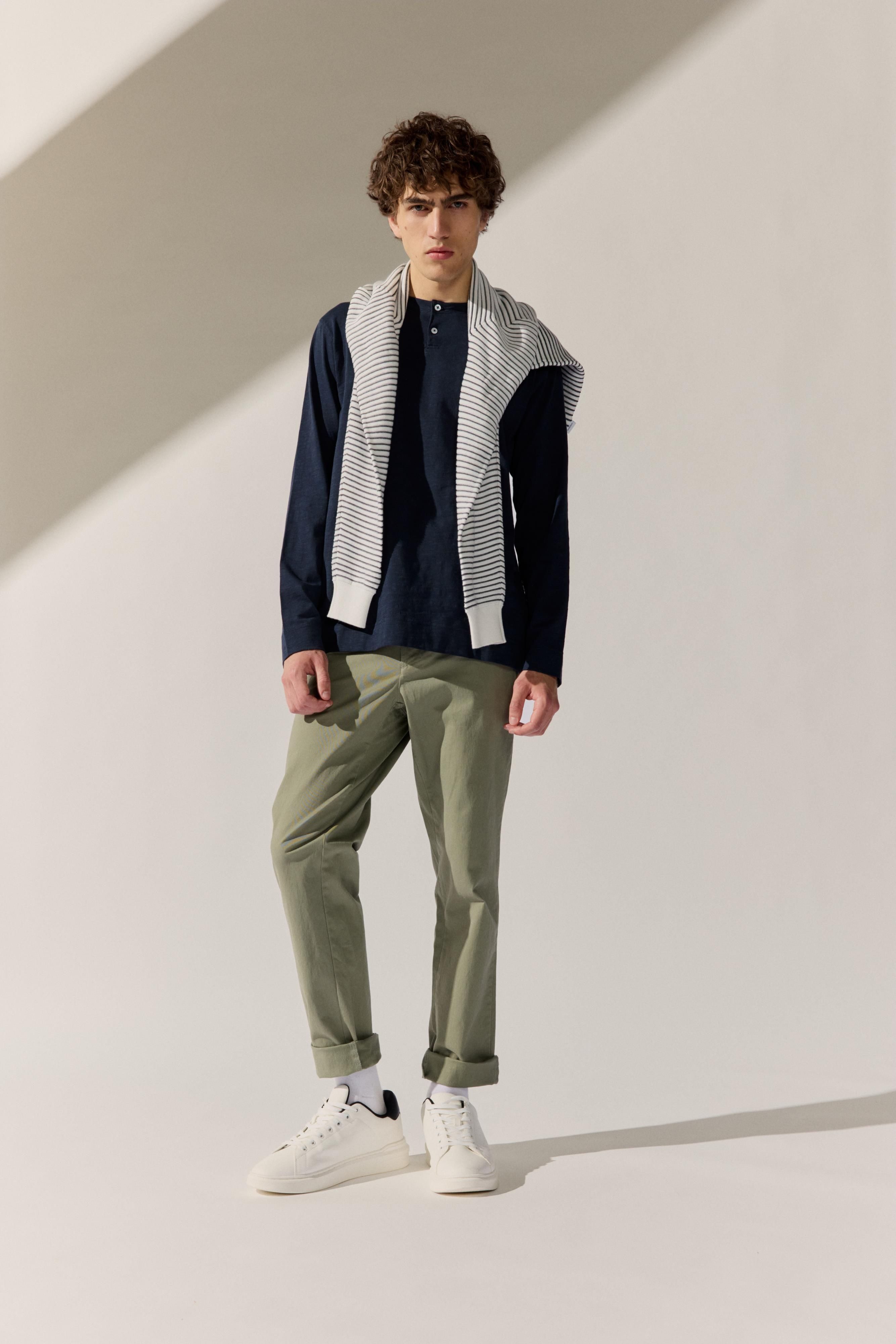 BASEFIELD Langarmshirt