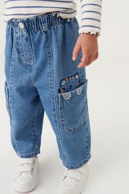 Next Schlupfjeans Jeans mit Figurenmotiv auf der Tasche (1-tlg)