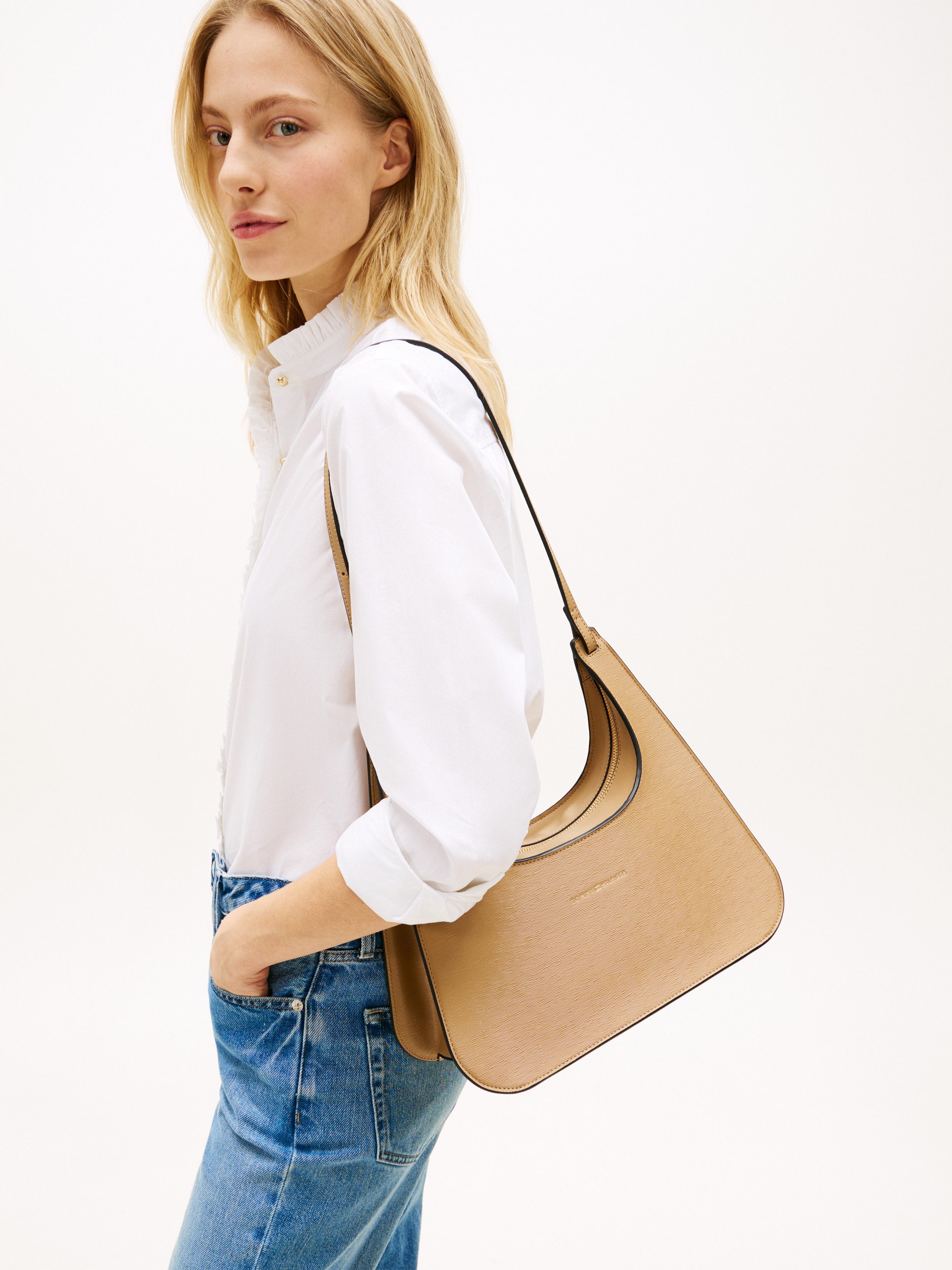 Tommy Hilfiger Schultertasche TH MODERN SHOULDER BAG, Umhängetasche, Handtasche, Tragetasche mit Logoprägung