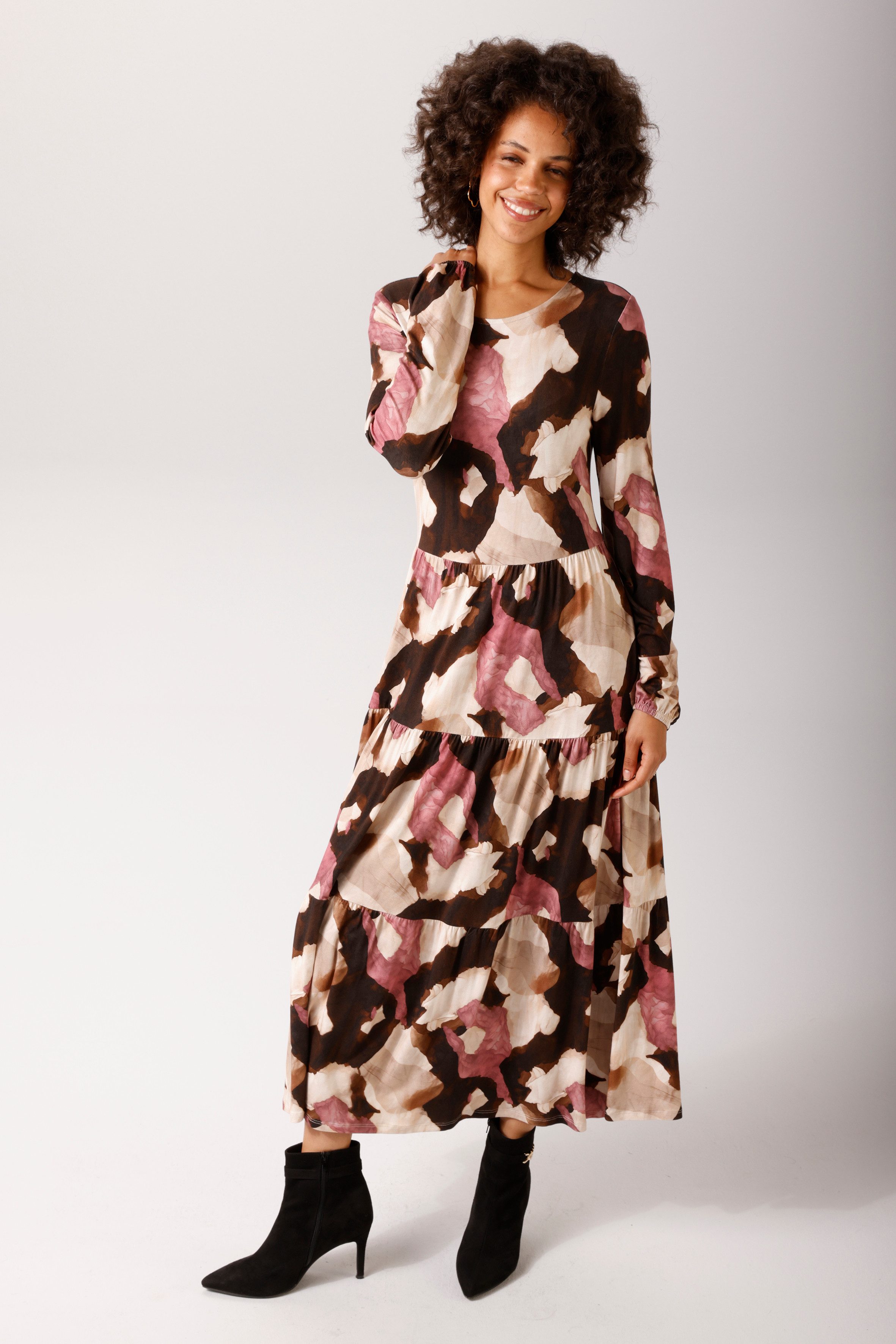 Aniston CASUAL Midikleid mit grafischem Batik-Druck - jedes Teil ein Unikat - NEUE KOLLEKTION – Bild 4 von 5