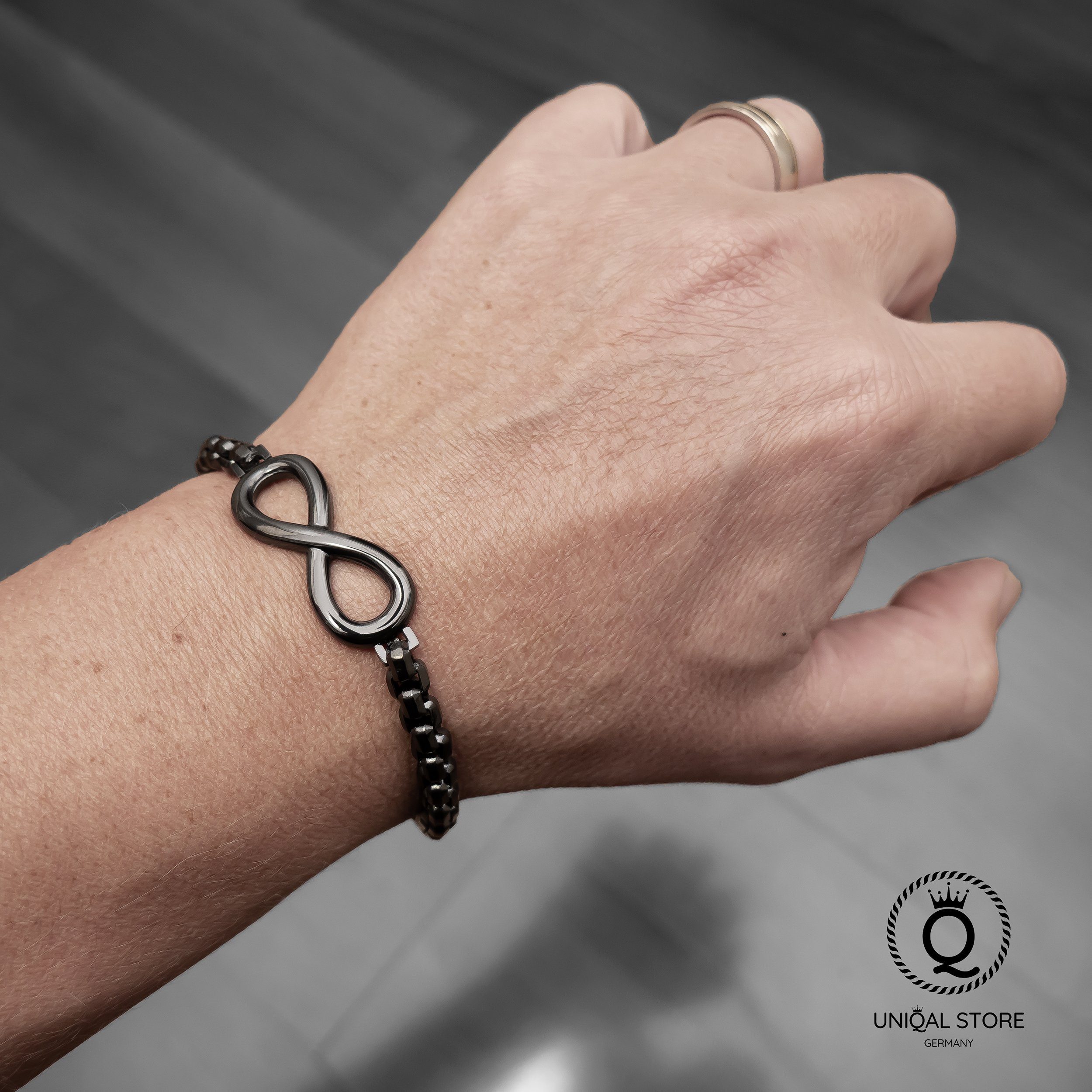 UNIQAL.de Edelstahlarmband Unendlichkeit Edelstahl Armband "INFINITY " Unisex (Edelstahl, Infinity, Unendlichkeitzeichen, Handgefertigt in Germany), Designed in Germany, Infinity Sign