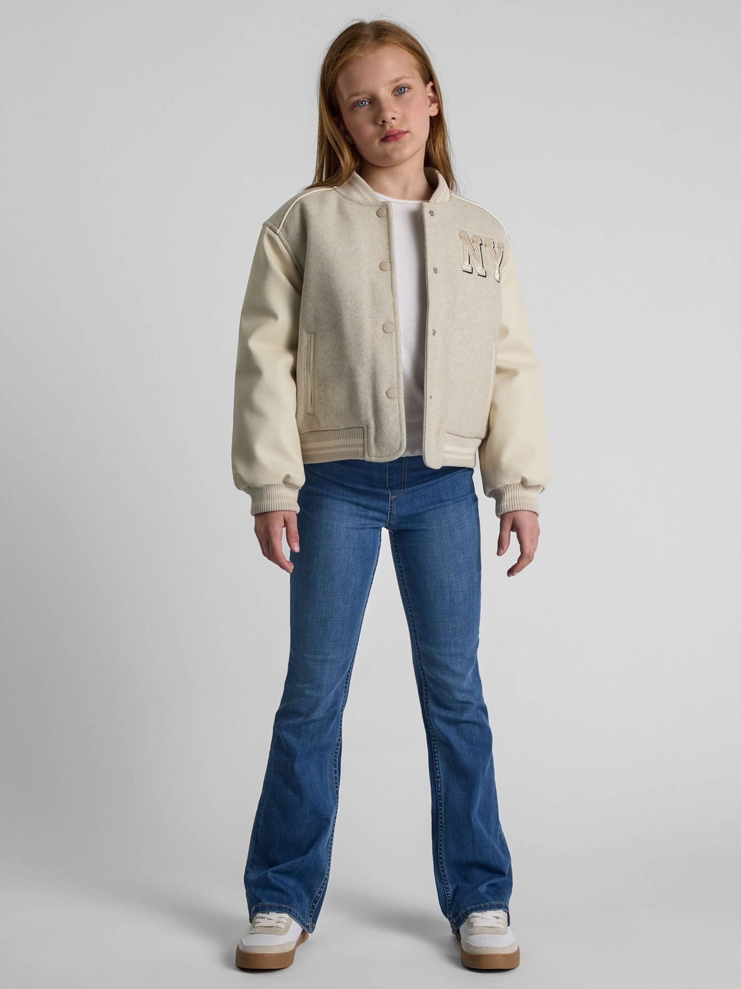 MINOTI Collegejacke Baseballjacke mit NY-Stickerei und mit Kunstlederärmeln, für Mädchen Bündchen am Hals, An Ärmalbündchen und am Bund