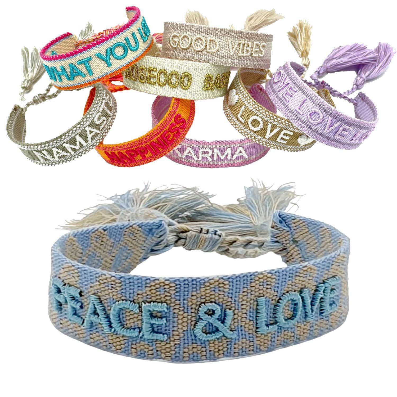 LS-LebenStil Armband Canvas Statement Armband Peace & Love Blau Beige Quasten bestickt (Baumwollarmband Webarmband Armbandliebe Freundschaftsarmband Freundschaftsband Partnerarmband, 1-tlg., textil geflochten gewebt - hochwertiger gestickter Spruch), perfekt als Serviettenring – personalisiert auch für Hochzeiten usw