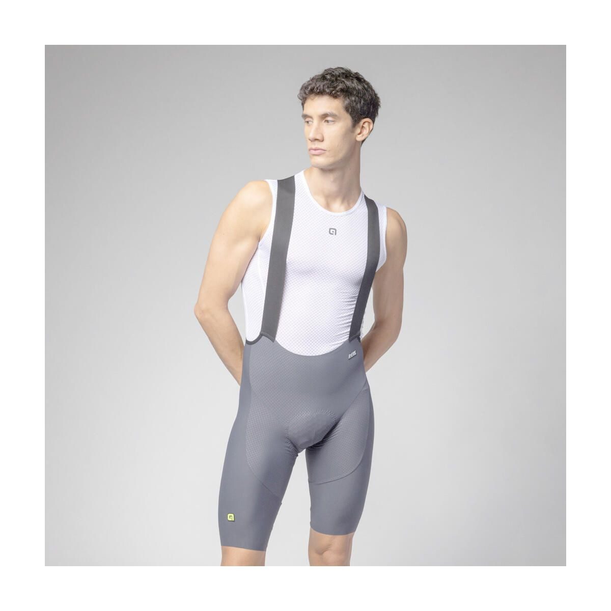 alé Fahrradhose Voltage Hochwertige Radhose mit UV-Schutz, Body Mapping und optimaler