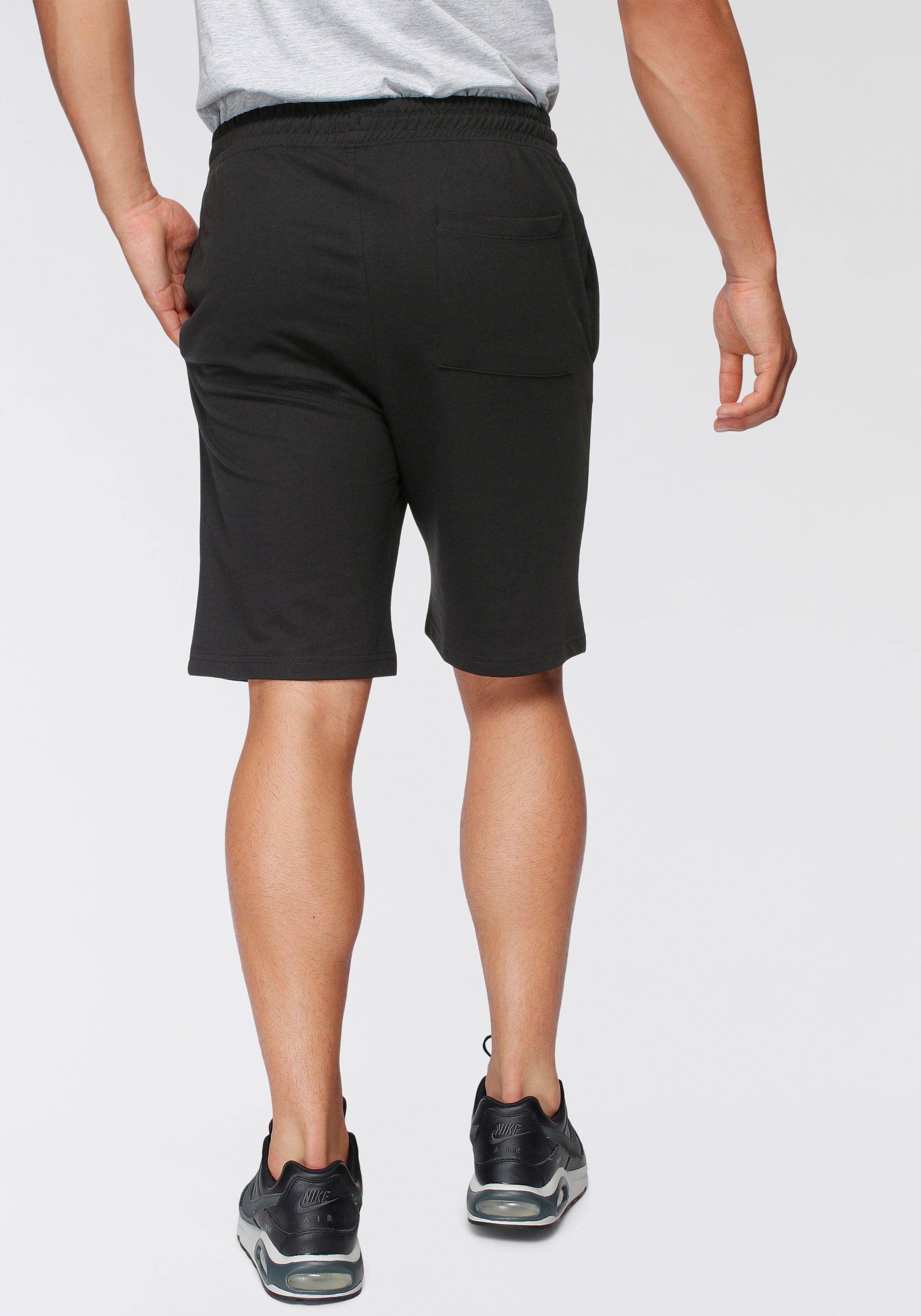 Sweatshorts Black FRINGFORD Lonsdale