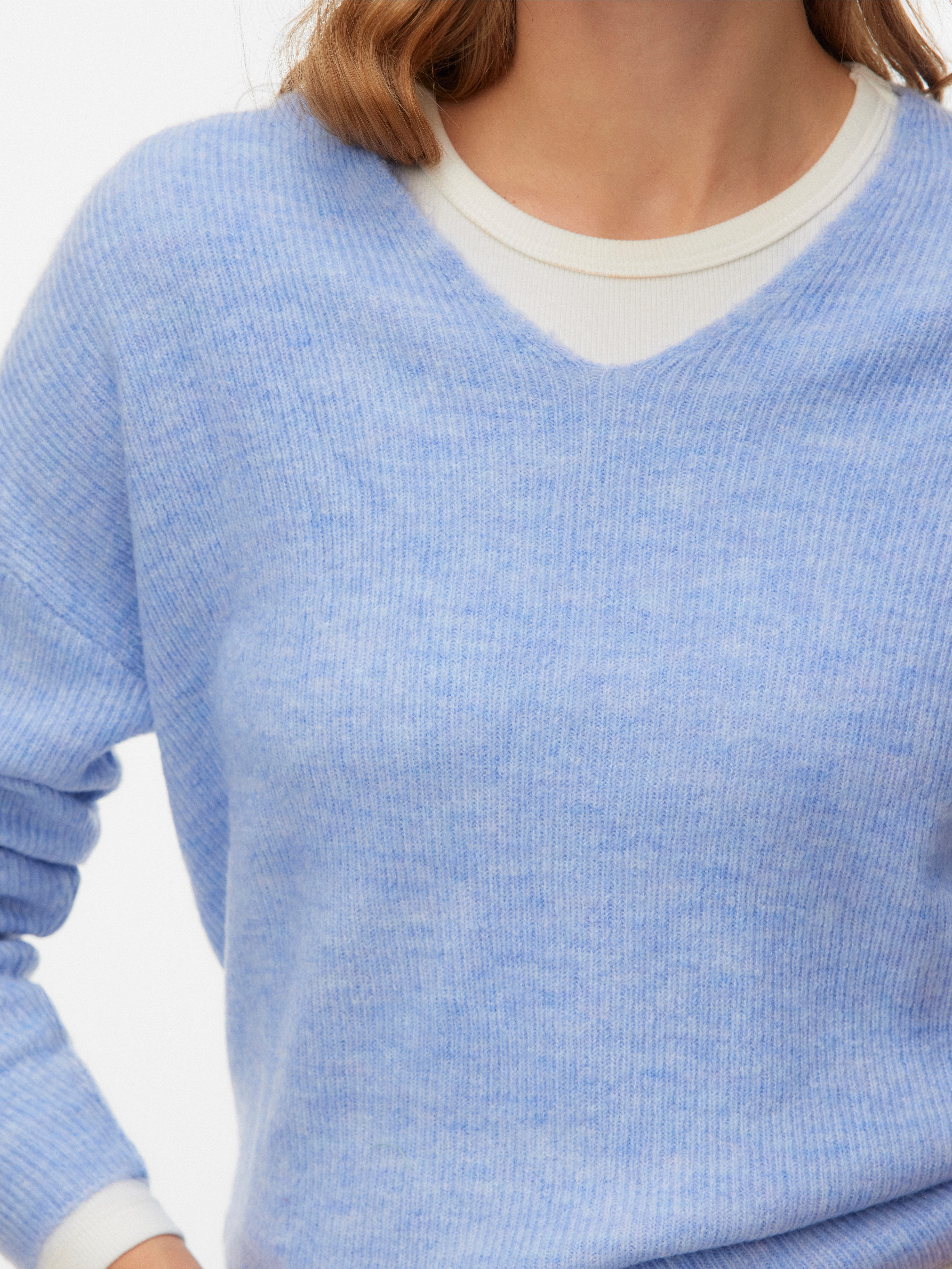 Vero Moda V-Ausschnitt-Pullover VMCREWLEFILE LS V-NECK BLOUSE NOOS Materialmix, loose fit