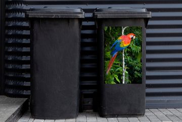 MuchoWow Wandsticker Bunter Papagei in den Wäldern des Manu-Nationalparks in Peru (1 St), Mülleimer-aufkleber, Mülltonne, Sticker, Container, Abfalbehälter