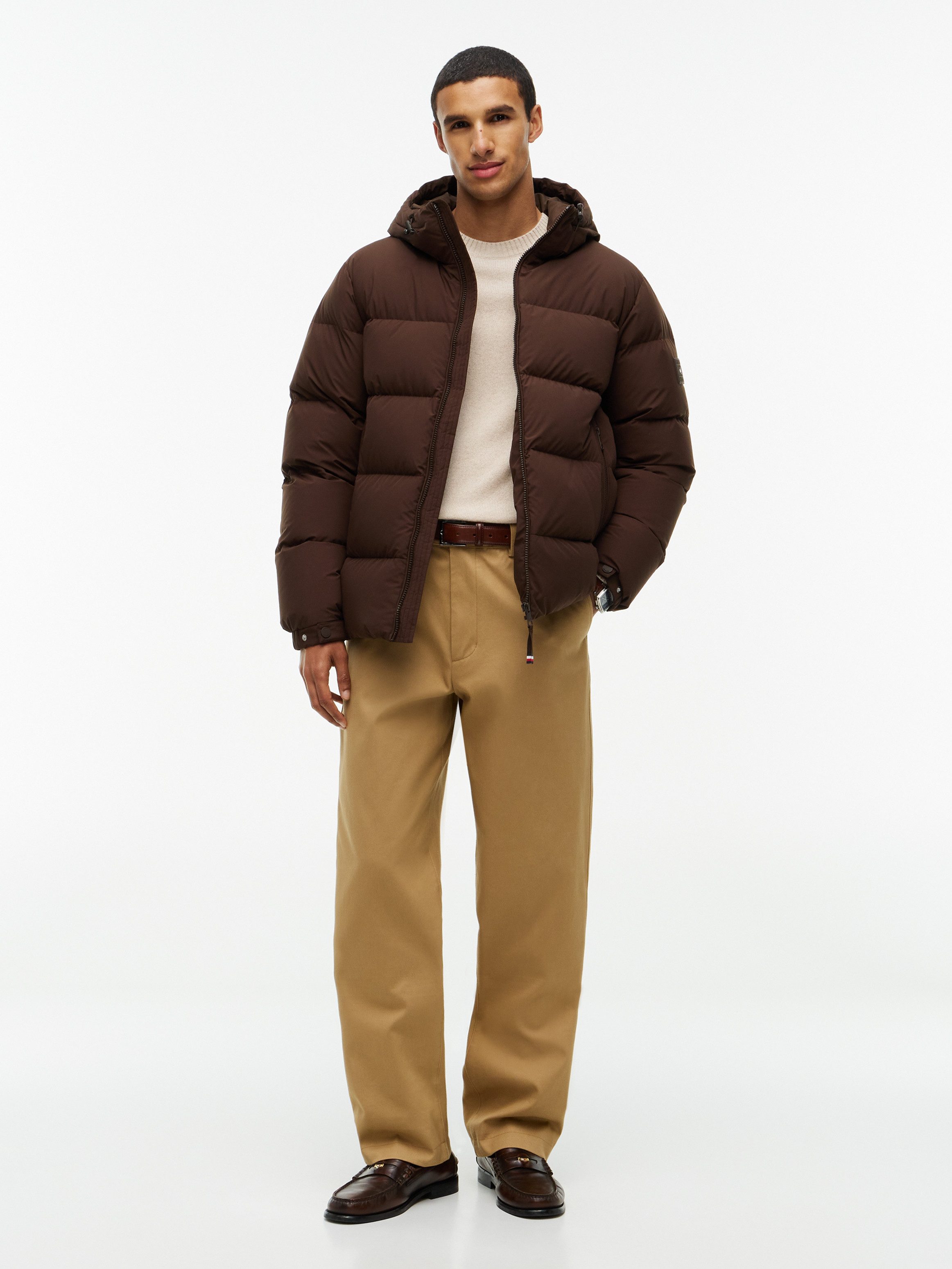 Tommy Hilfiger Daunenjacke DOWN HOODED PUFFER JKT mit Logo-Patch, mit Kapuze, mit Daunenfüllung – Bild 5 von 5