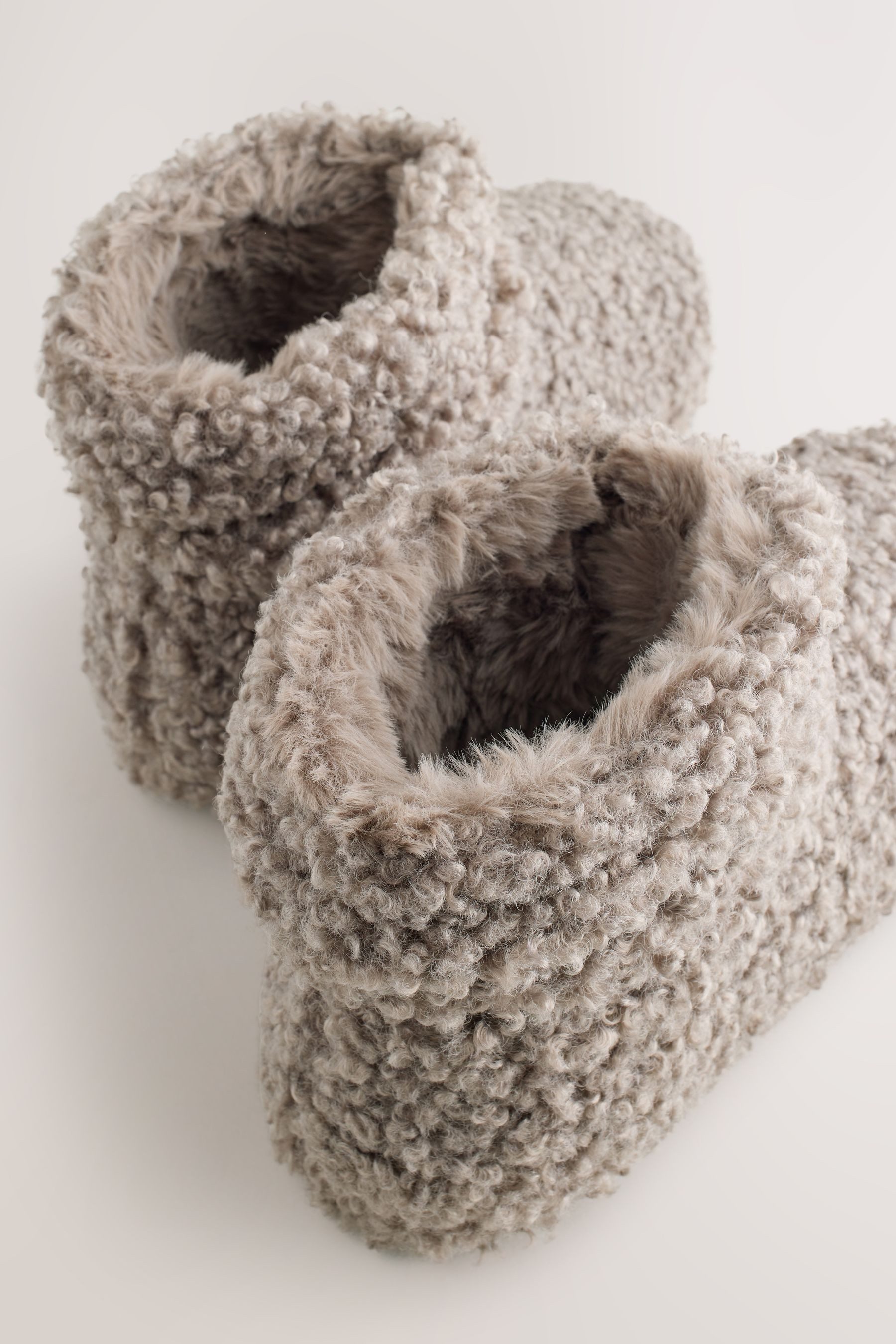 Next Hausstiefel mit Teddyfutter Hausschuh (1-tlg)