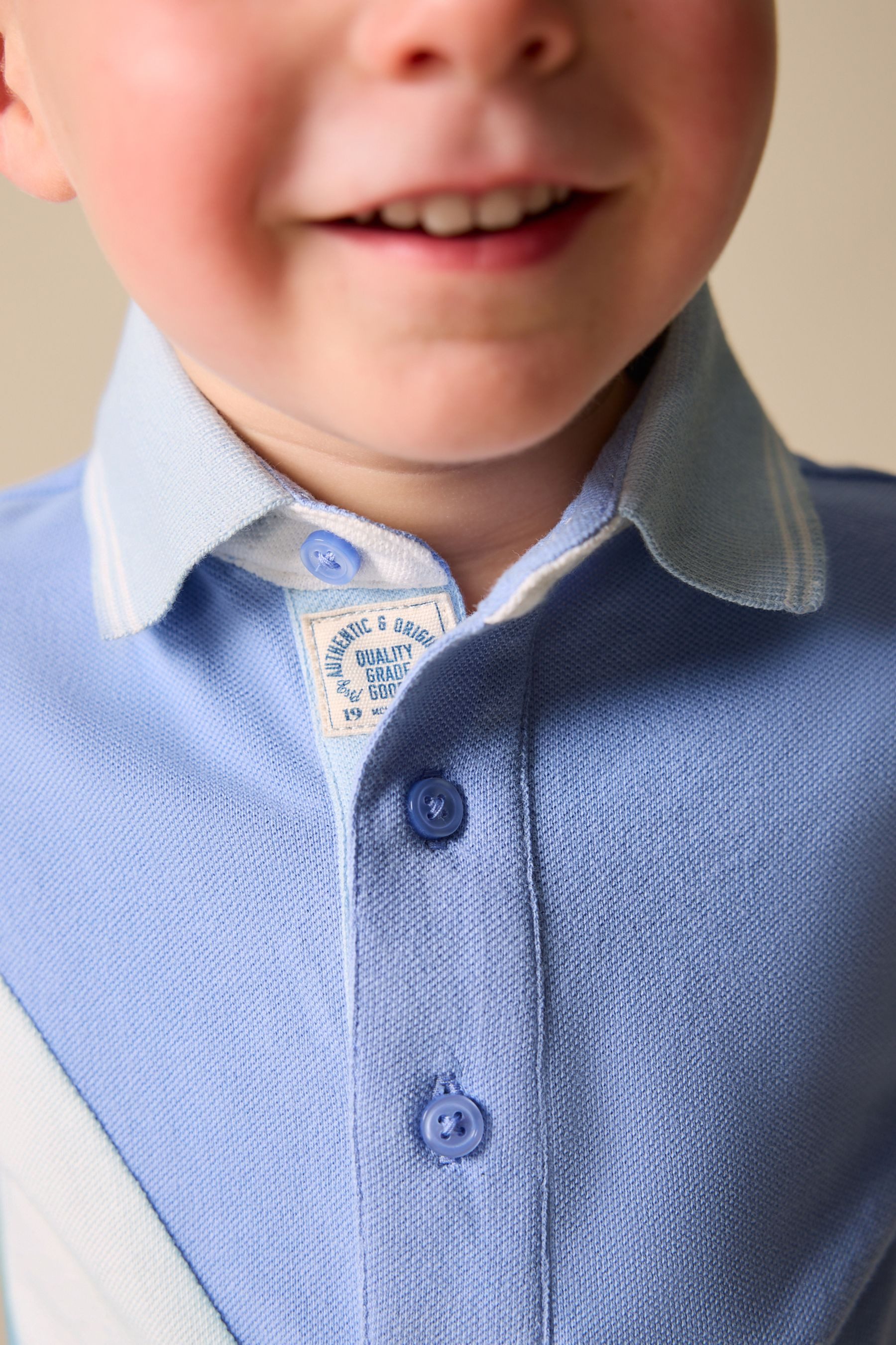 Next Poloshirt Kurzärmeliges Polo-Shirt mit Blockfarben (1-tlg)