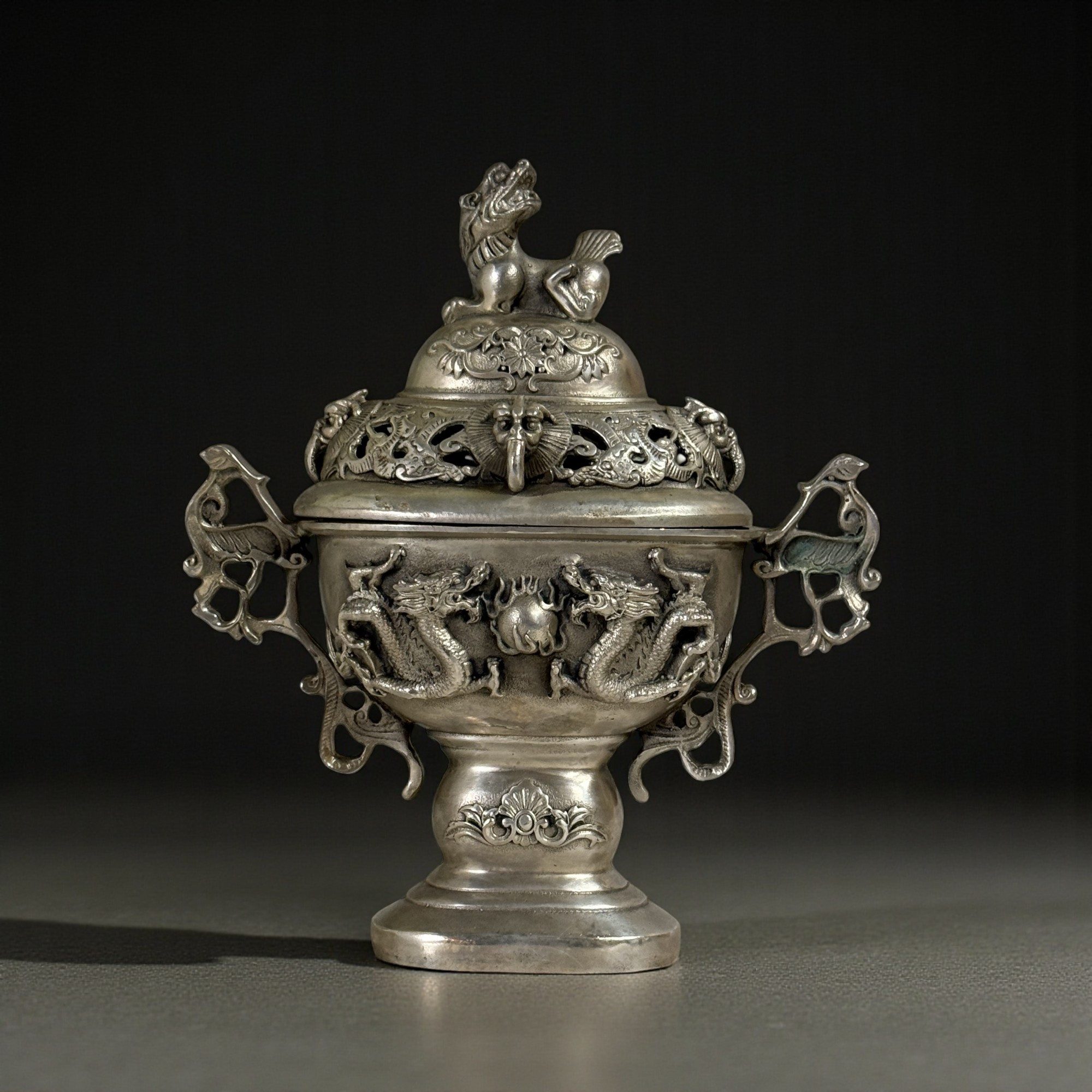 Asien LifeStyle Räucherstäbchen-Halter Chinesisches Räuchergefäß mit Drachen & Shishi 24 cm