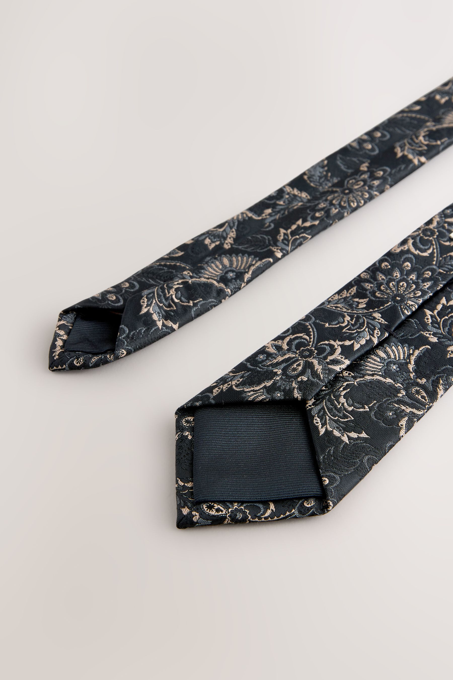 Next Krawatte Schmale Designer-Krawatte und Krawattenclip (2-St) günstig online kaufen