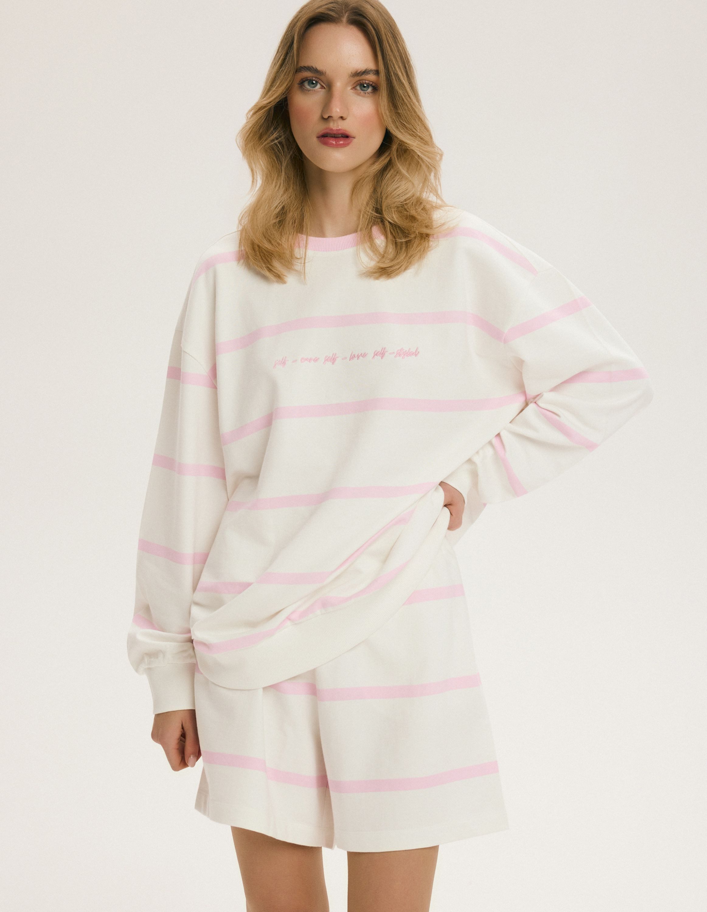 ESOTIQ Sweatshirt Sweatshirt Gentle, Oversize, gestreift, mit Stickerei